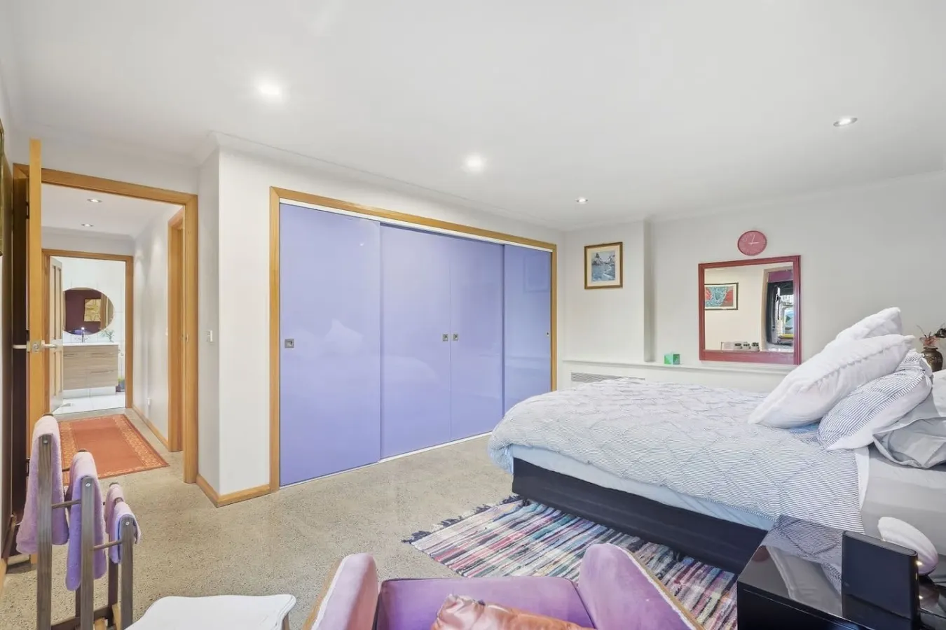 Barber's Hyde 2BR, Walk to Cafés & Waterfront 11