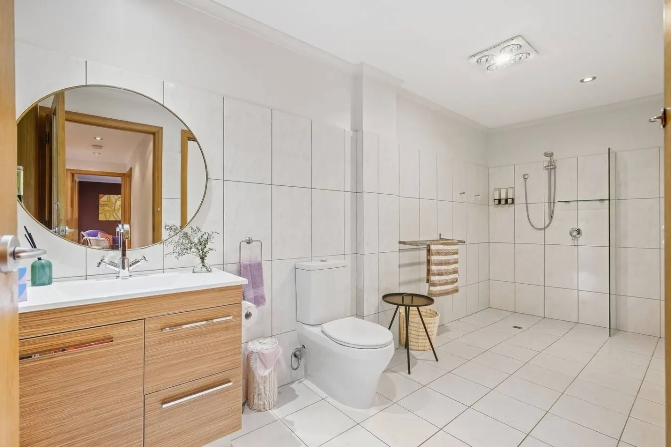 Barber's Hyde 2BR, Walk to Cafés & Waterfront 7