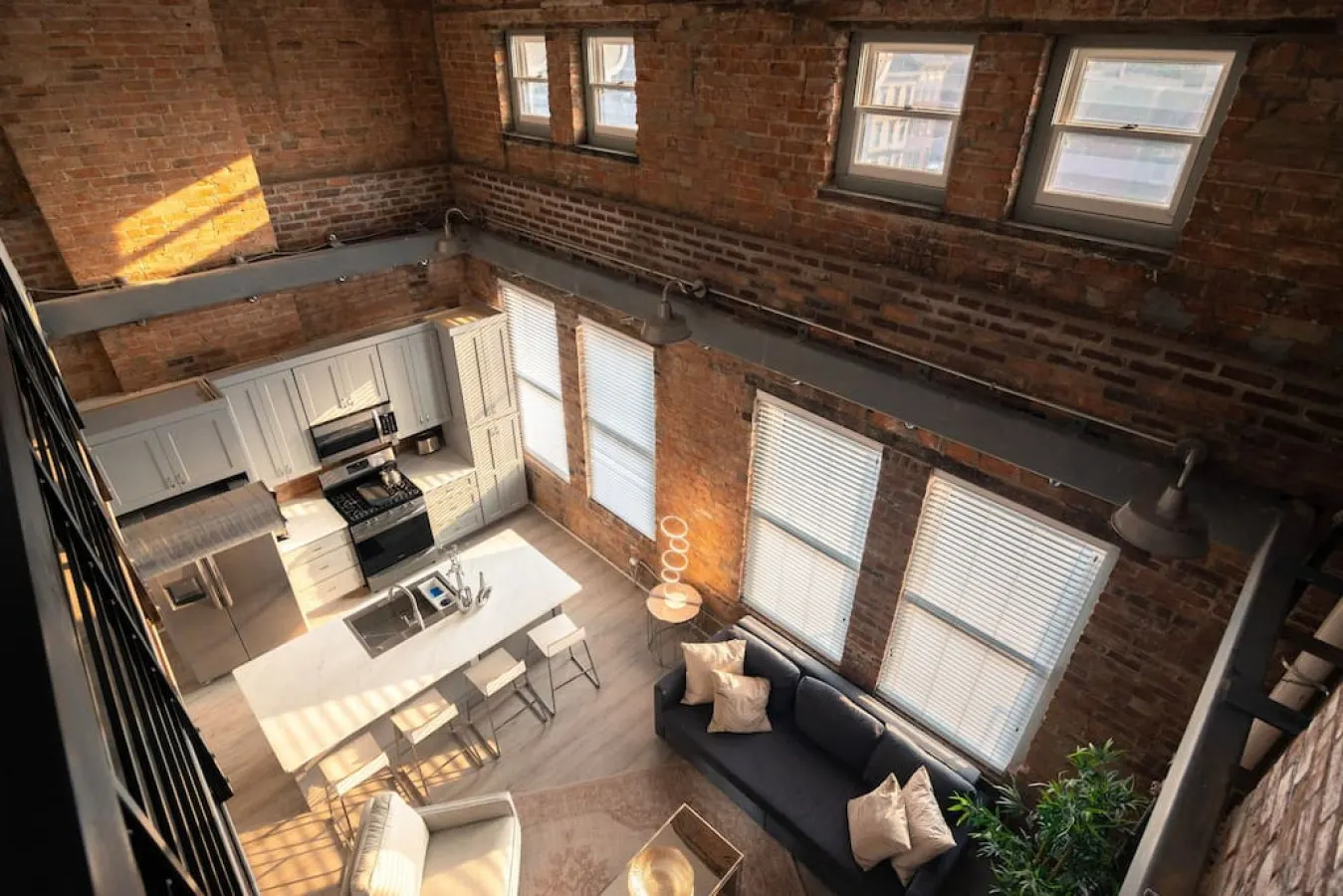Bubbles Fantasy Suite: Explore OTR/DT & Rhinegeist 13