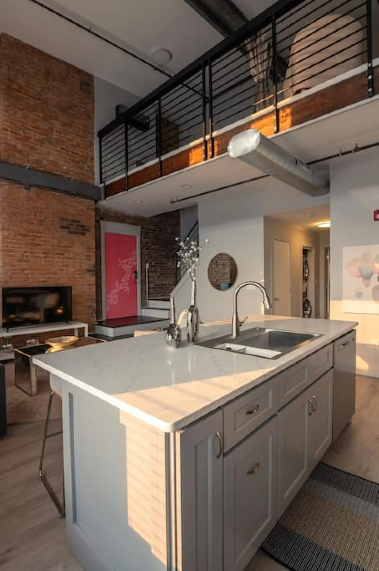 Bubbles Fantasy Suite: Explore OTR/DT & Rhinegeist 15