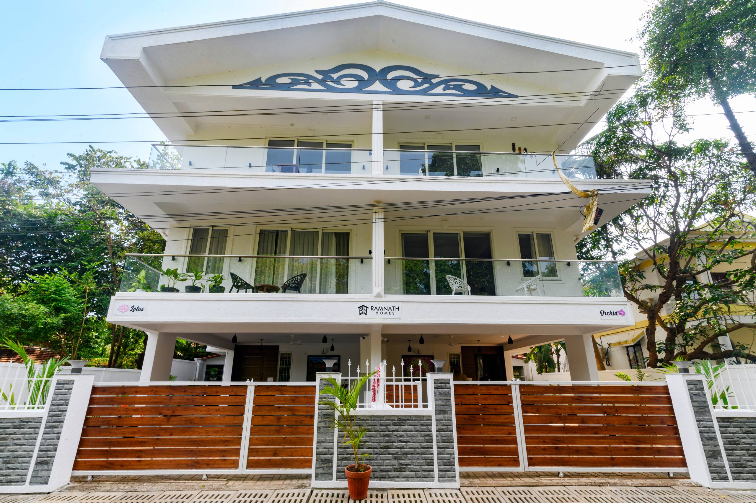 Lotus Villa - 4 Bedroom Luxury Villa in North Goa — photo 3