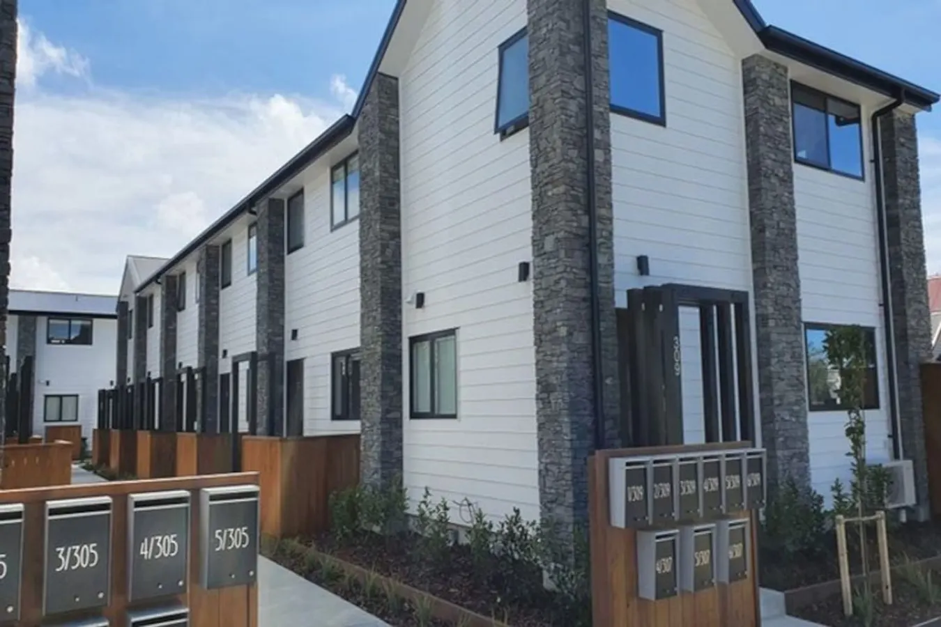 2BRM City Convenience on Armagh 13