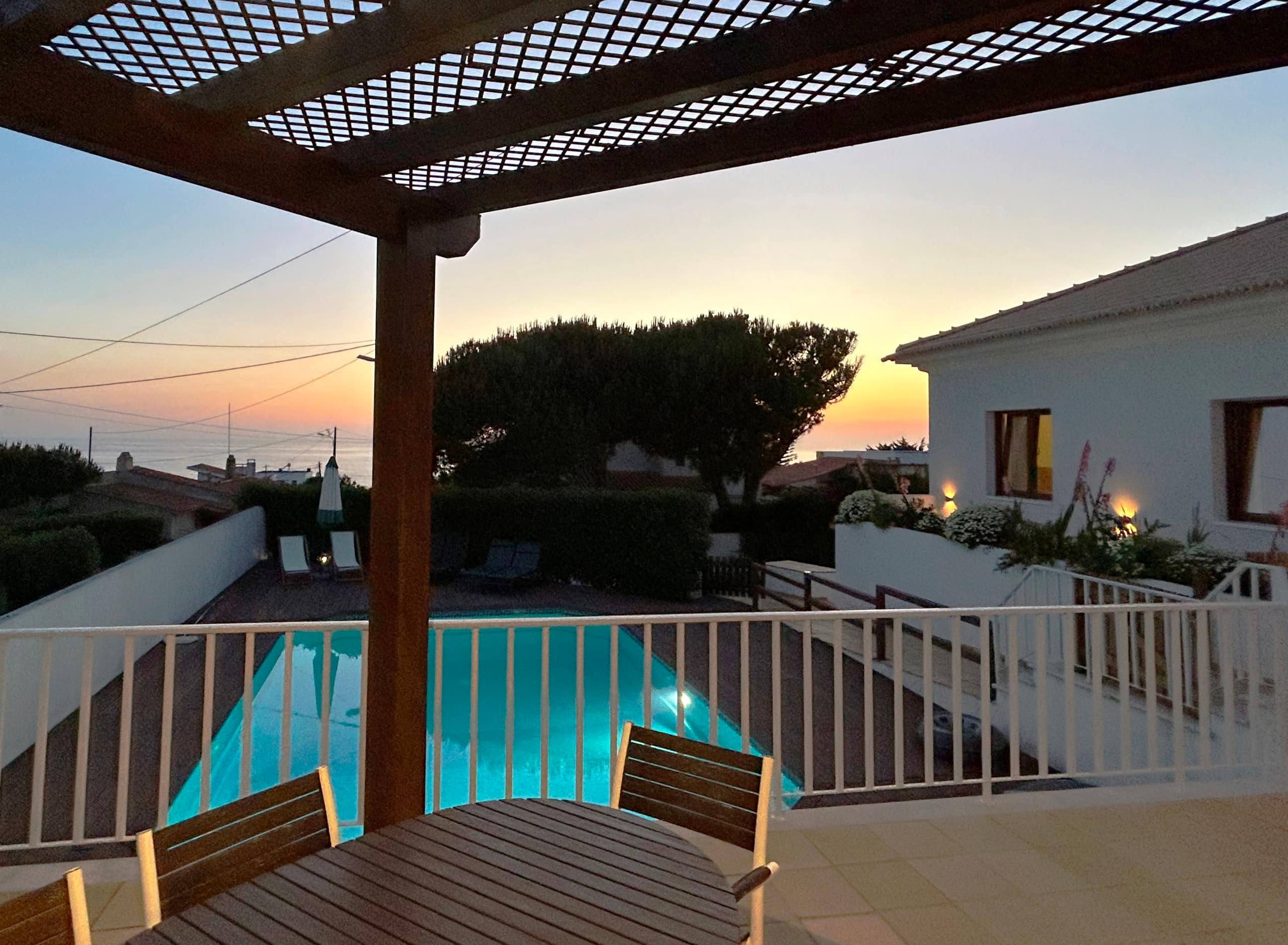 Relax on the sunny pool deck. Children friendly 40
