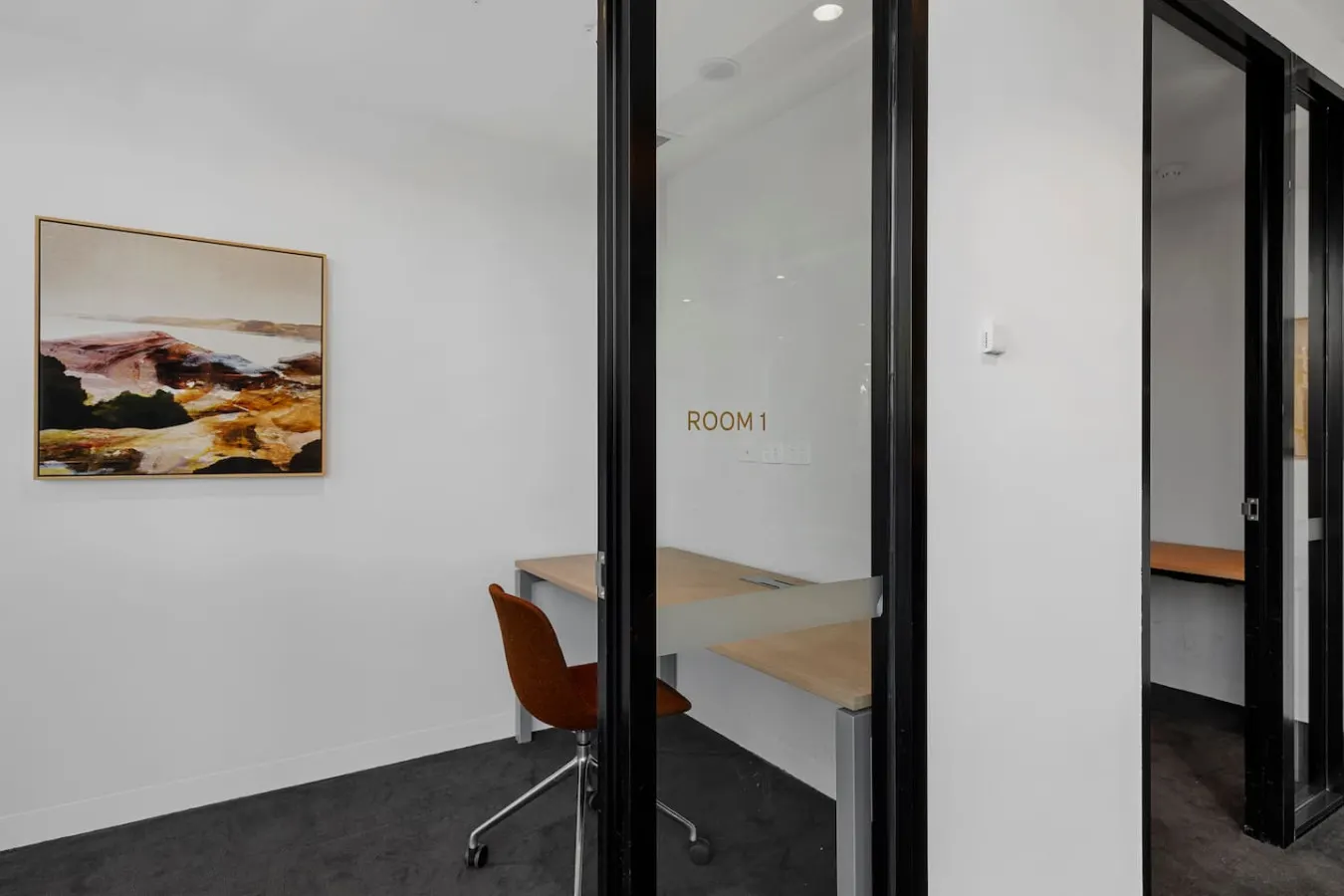 Spacious 2BR Flemington Racecourse Views & Pool 20