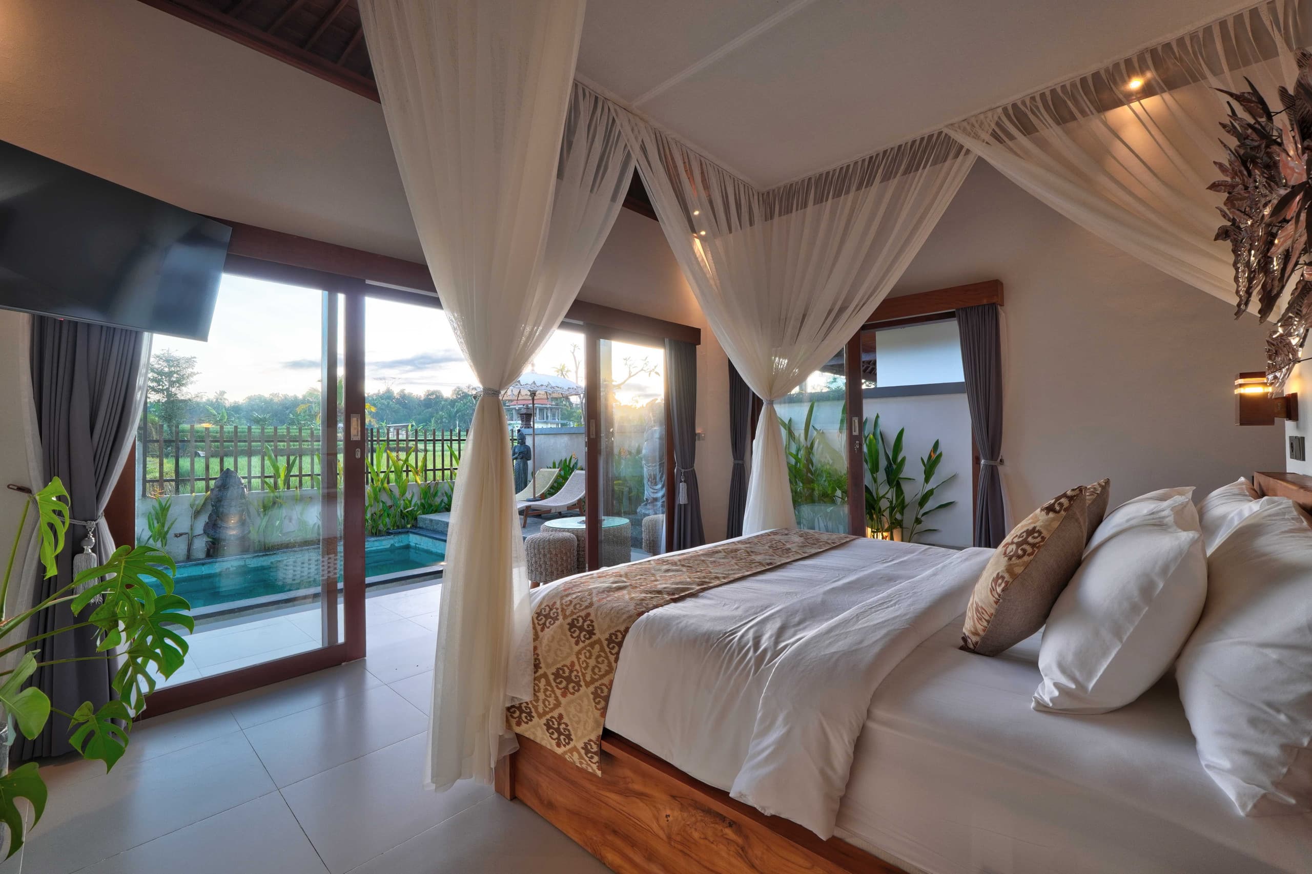 Romantic private pool villa near Alas Harum 25