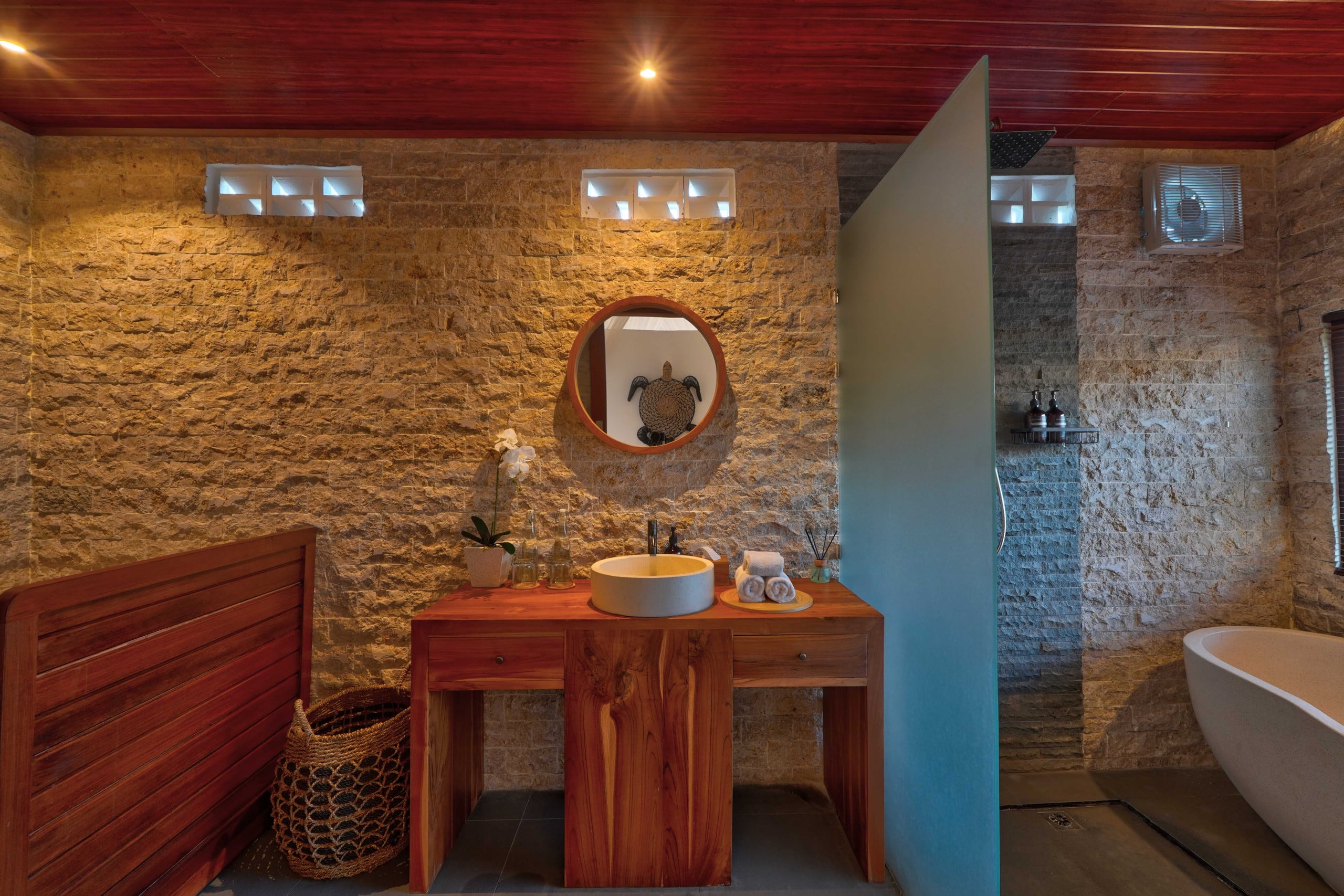 Romantic private pool villa near Alas Harum 31
