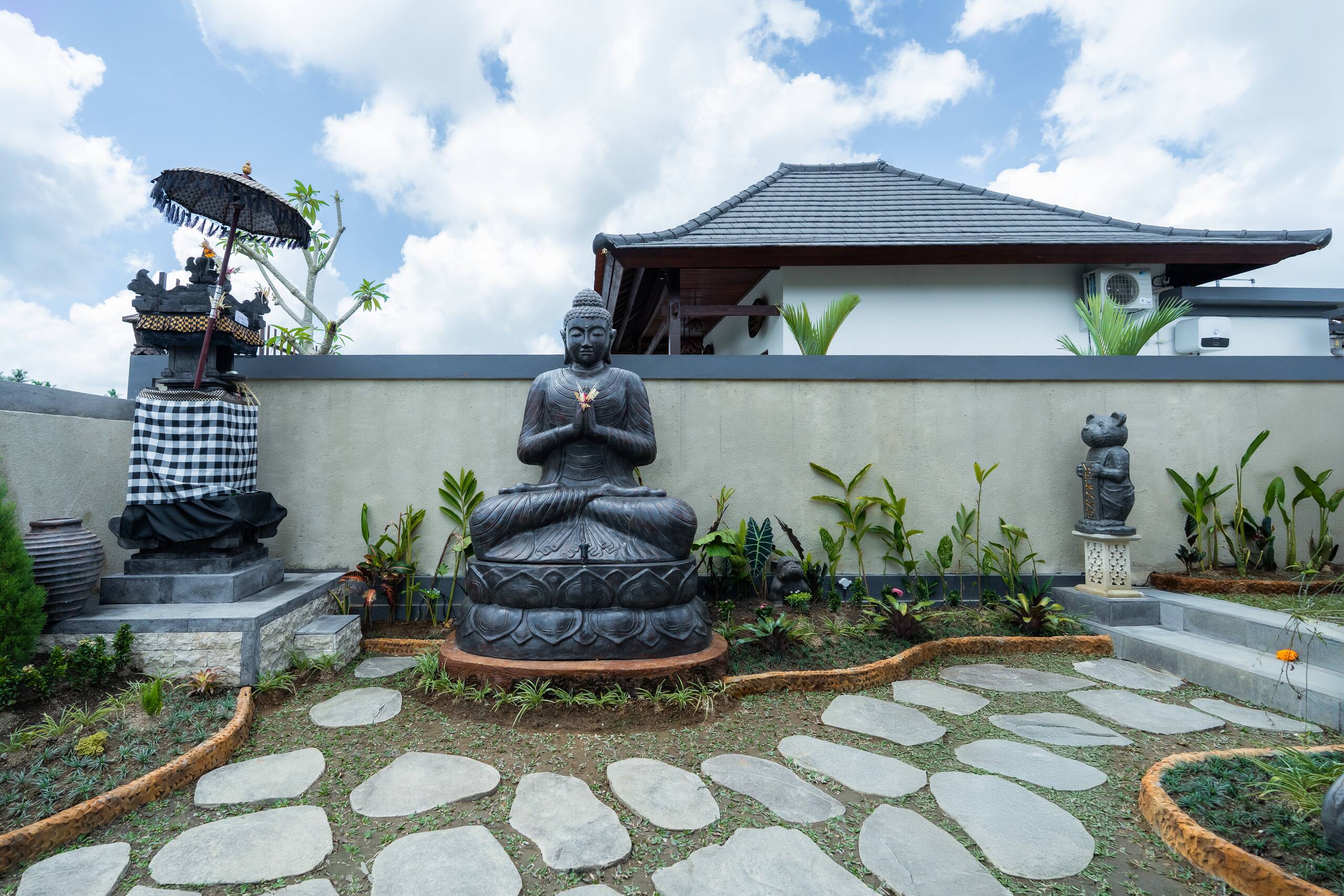 Romantic private pool villa near Alas Harum 35