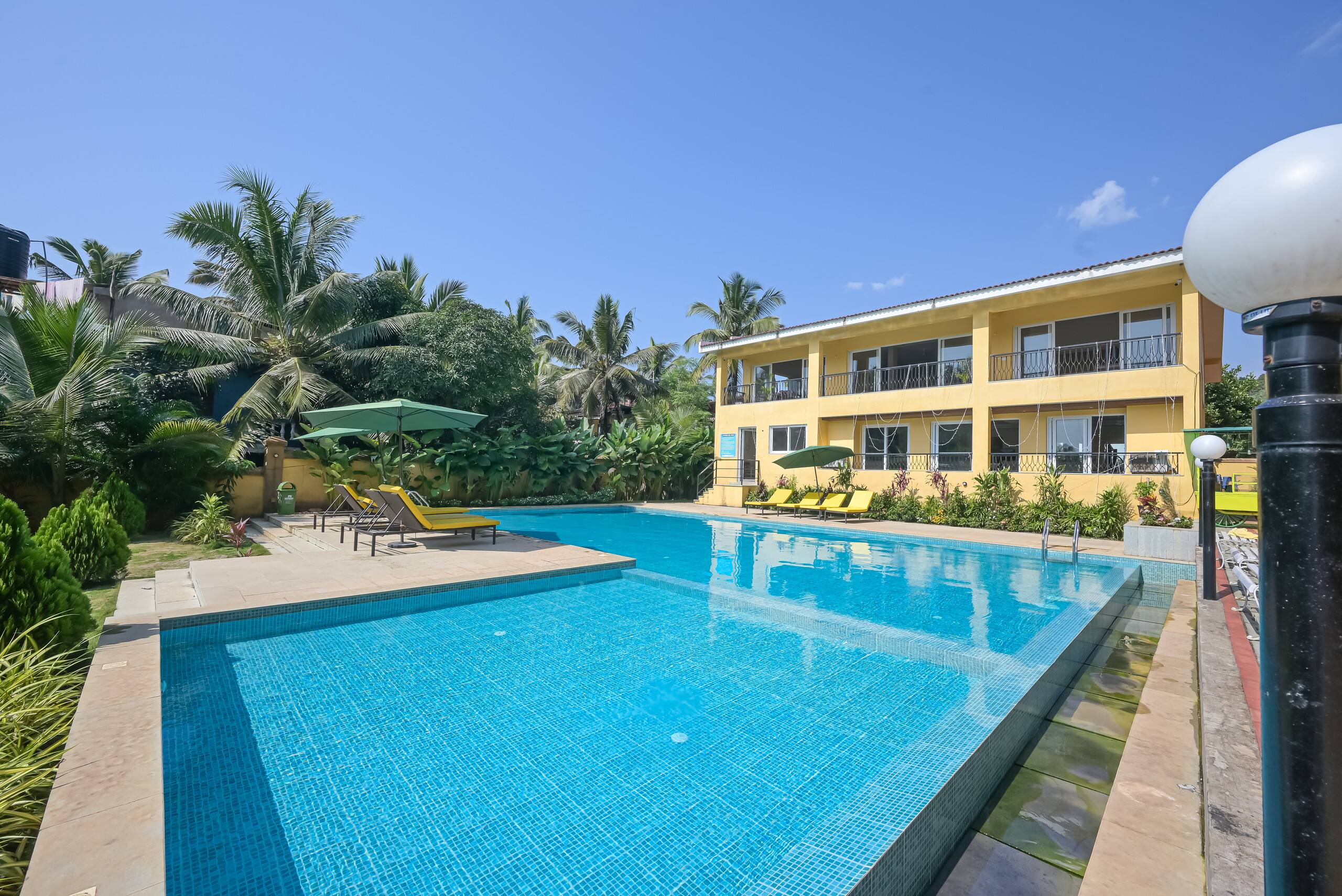 Candolim Apt with Pool, Close to Beach