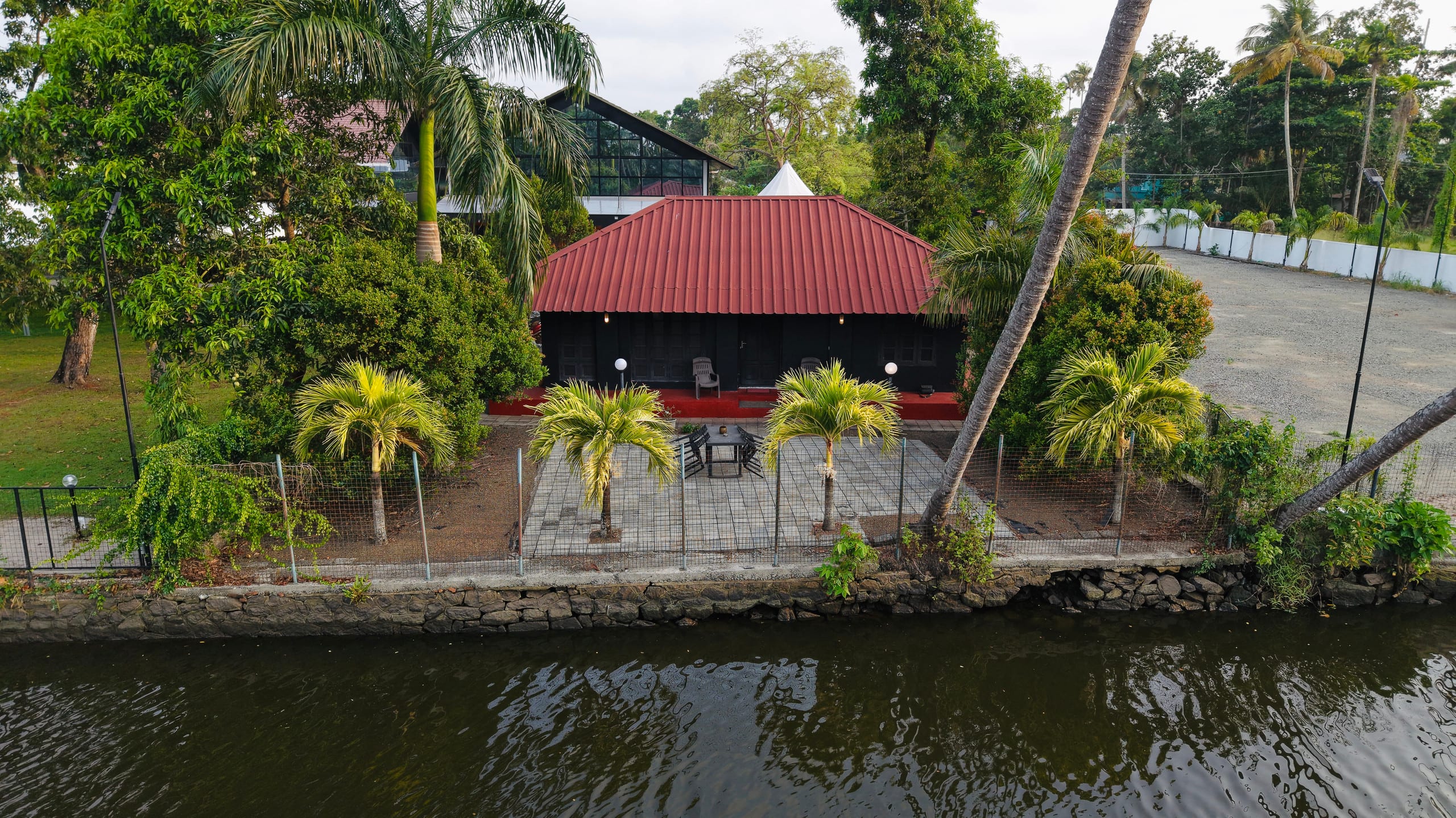 Emerald Backwaters | Private Waterfront Villa. 14