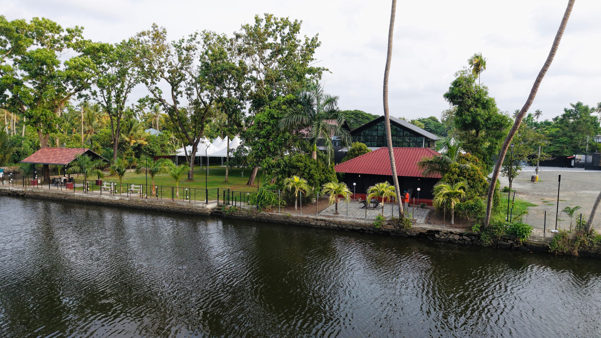 Emerald Backwaters | Private Waterfront Villa. 8