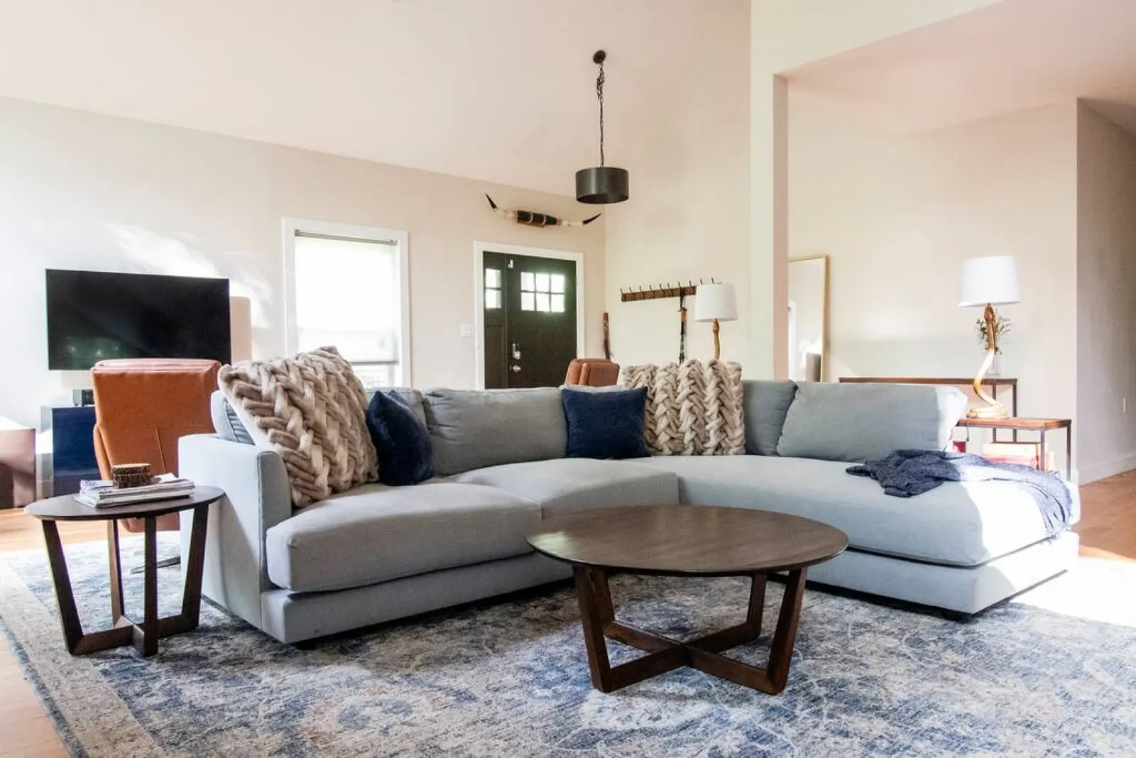Highwoods Retreat Contemporary 3 bd/2 ba, 10 minutes to Woodstock 10