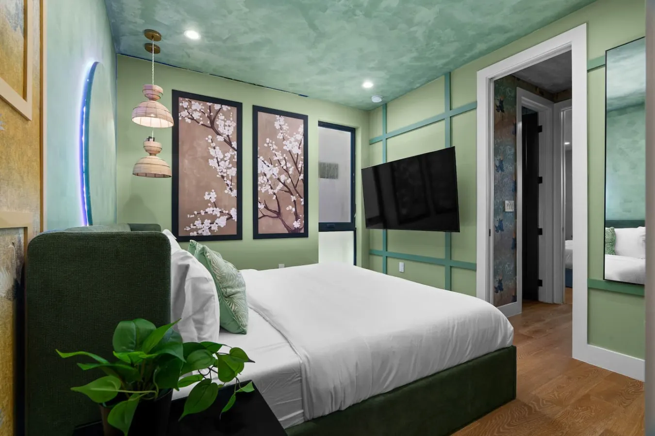 20% Off NEW Central Miami Stylish Villa w/Pool! 12