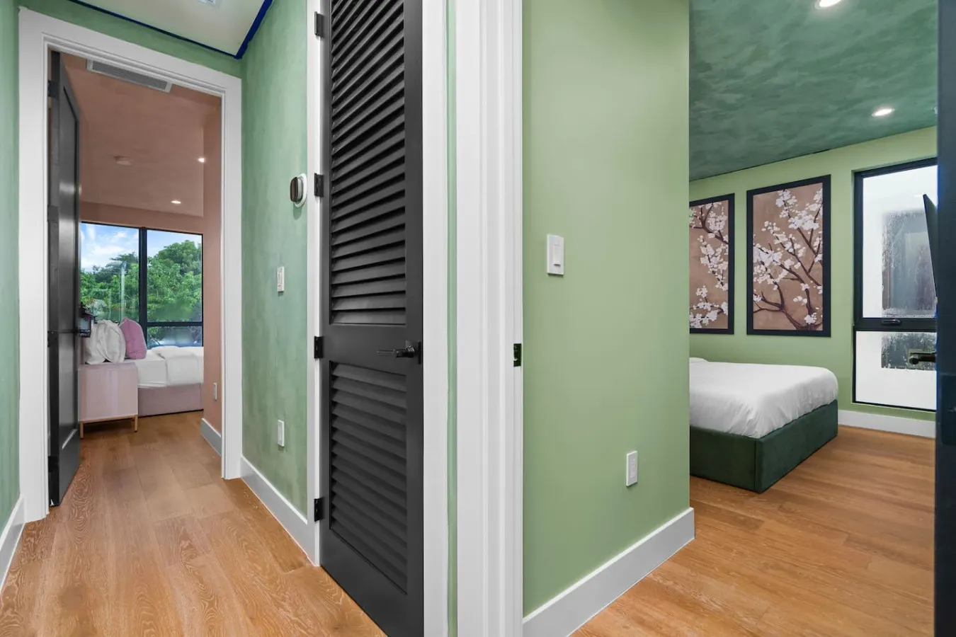 20% Off NEW Central Miami Stylish Villa w/Pool! 19