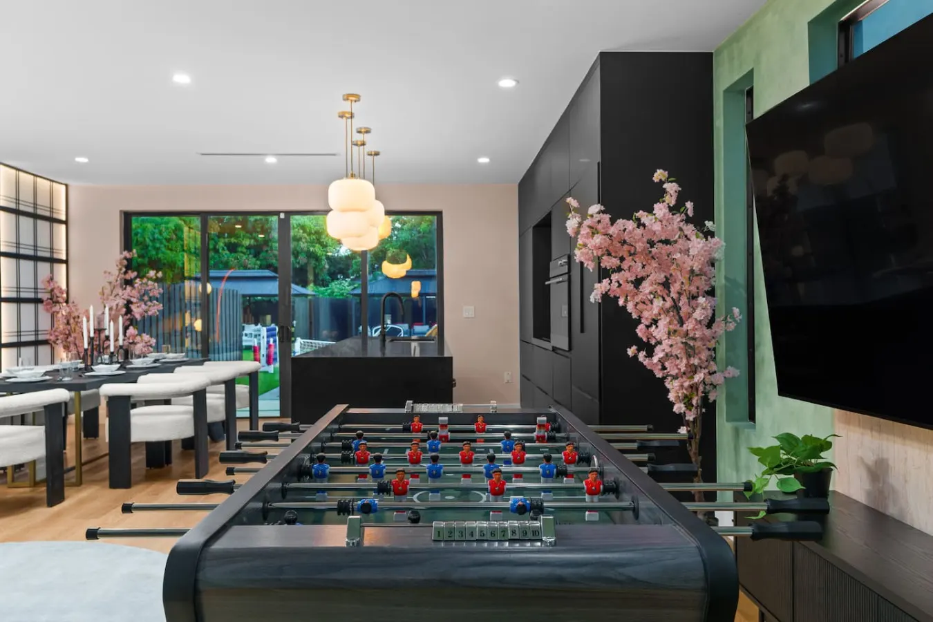 20% Off NEW Central Miami Stylish Villa w/Pool! 4