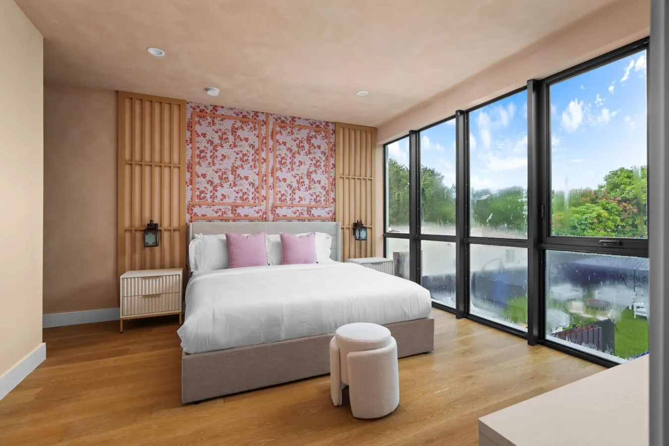20% Off NEW Central Miami Stylish Villa w/Pool! 5