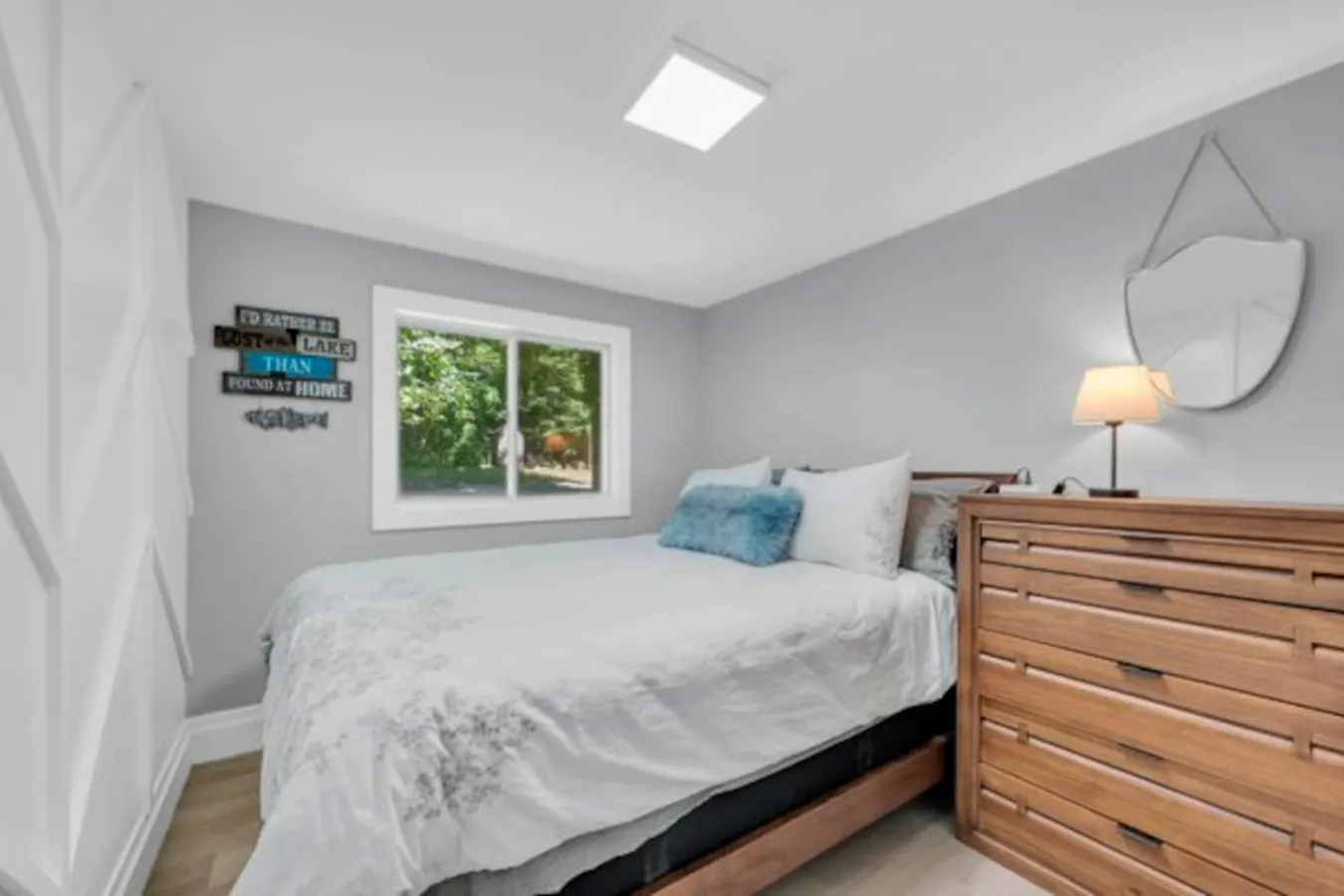 The Lakeview 9