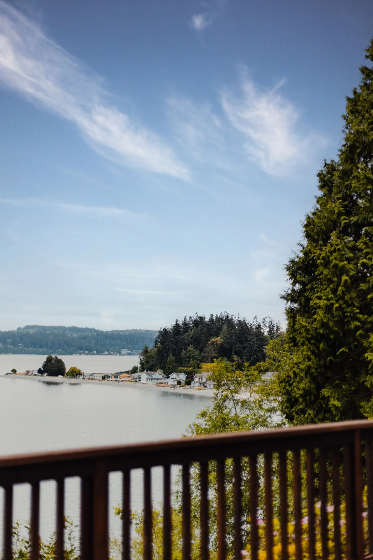 Sunrise View Waterfront Cabin 13