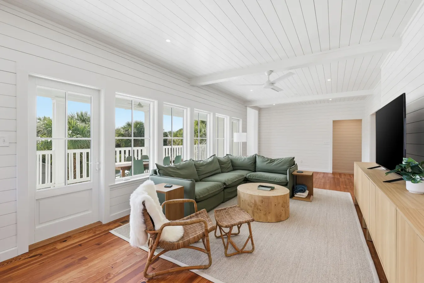 5BR Oceanfront Estate- Luxury Stay 13