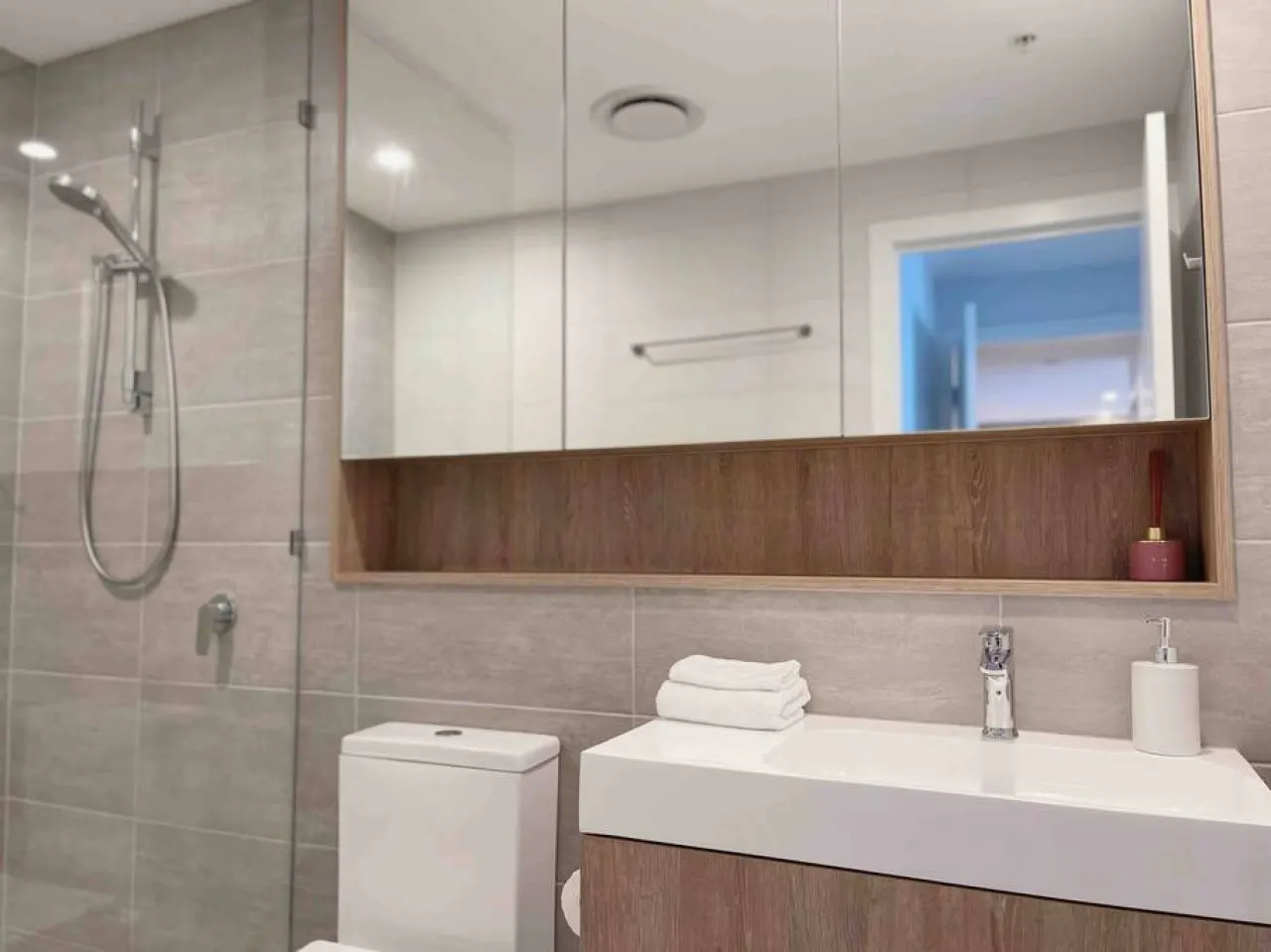 Oceanview Paradise 2Beds Apt at Casino FreeParking 10