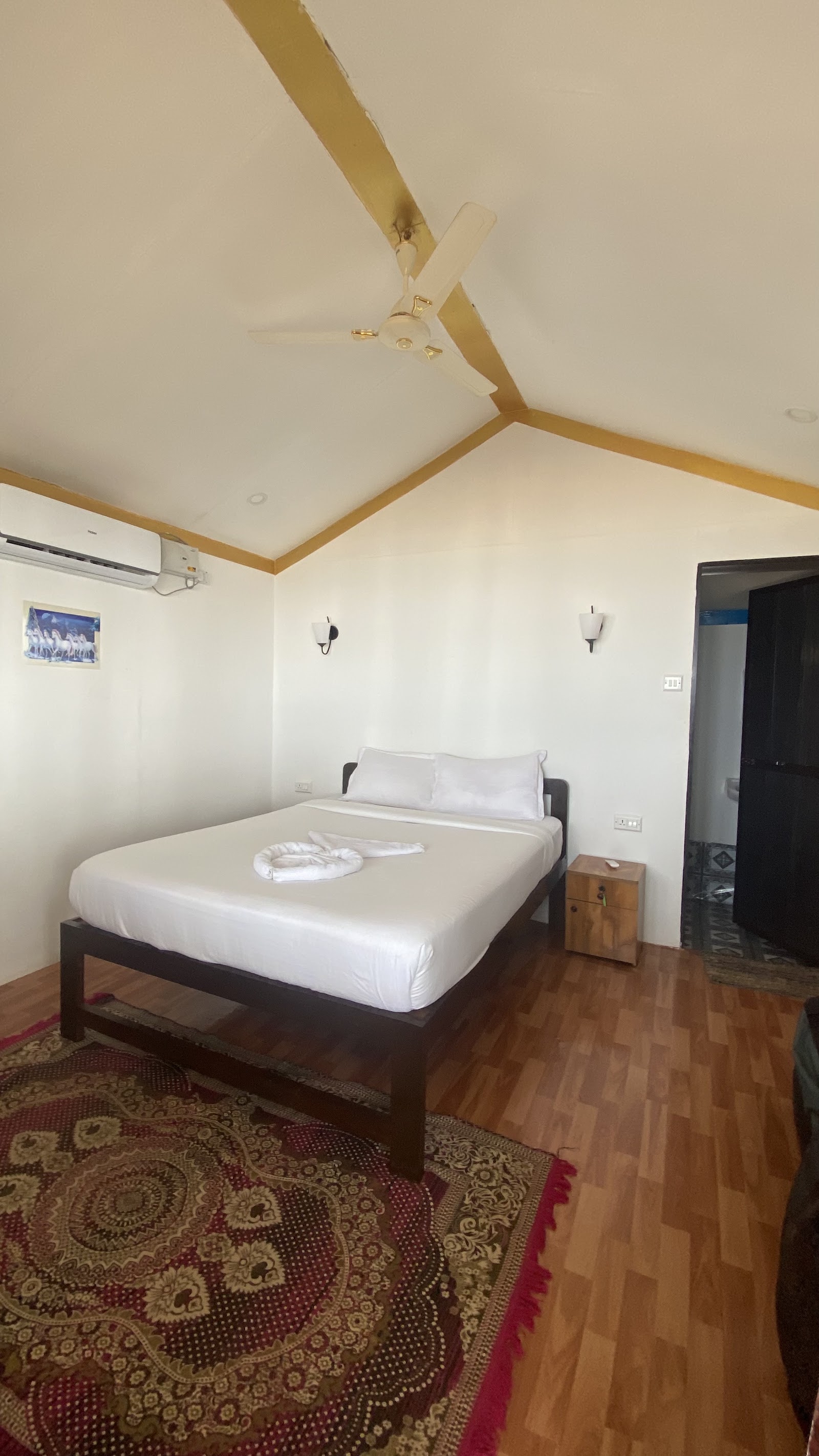 Nikhil's Beach Cottages 8