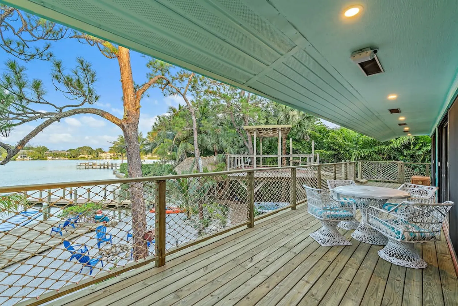 The River House, Boston Whaler Boat Included, Private Beach! 19