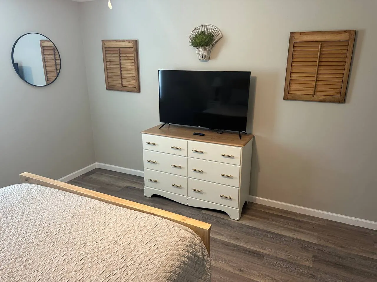 Westover House 4 BR w/ Gameroom 1/2 Mile to Depot! 9