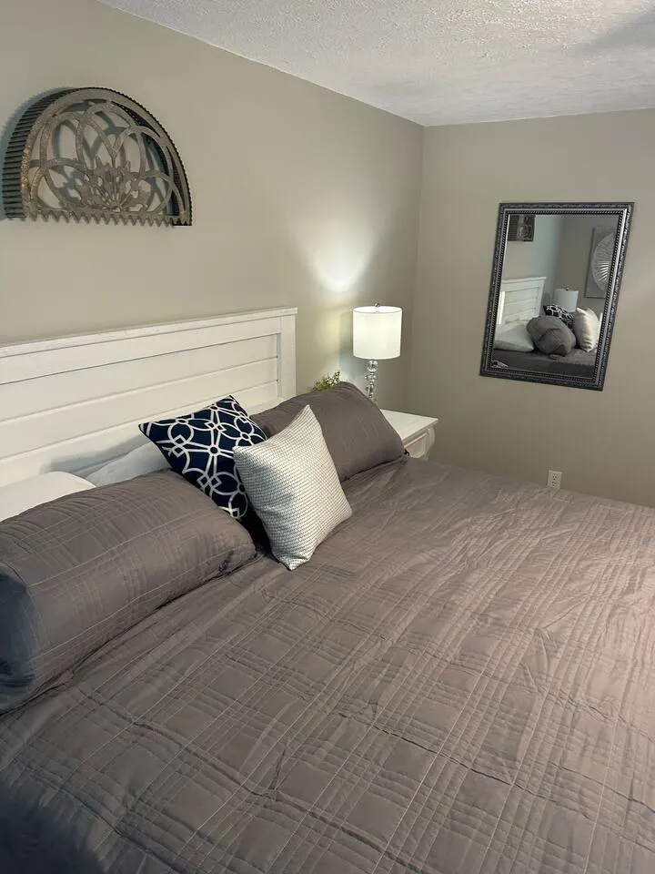 Westover House 4 BR w/ Gameroom 1/2 Mile to Depot! 17
