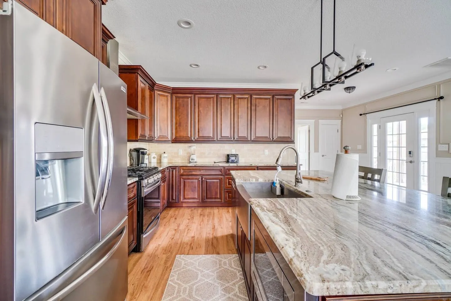 Willoughby Beach 4BR Home Sleeps 8 10