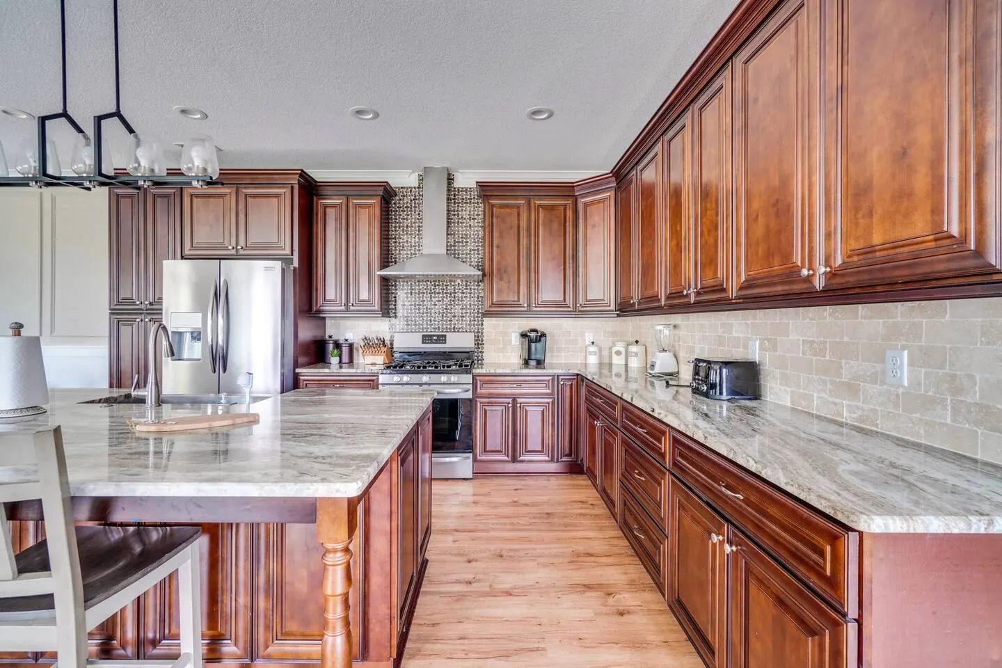 Willoughby Beach 4BR Home Sleeps 8 12