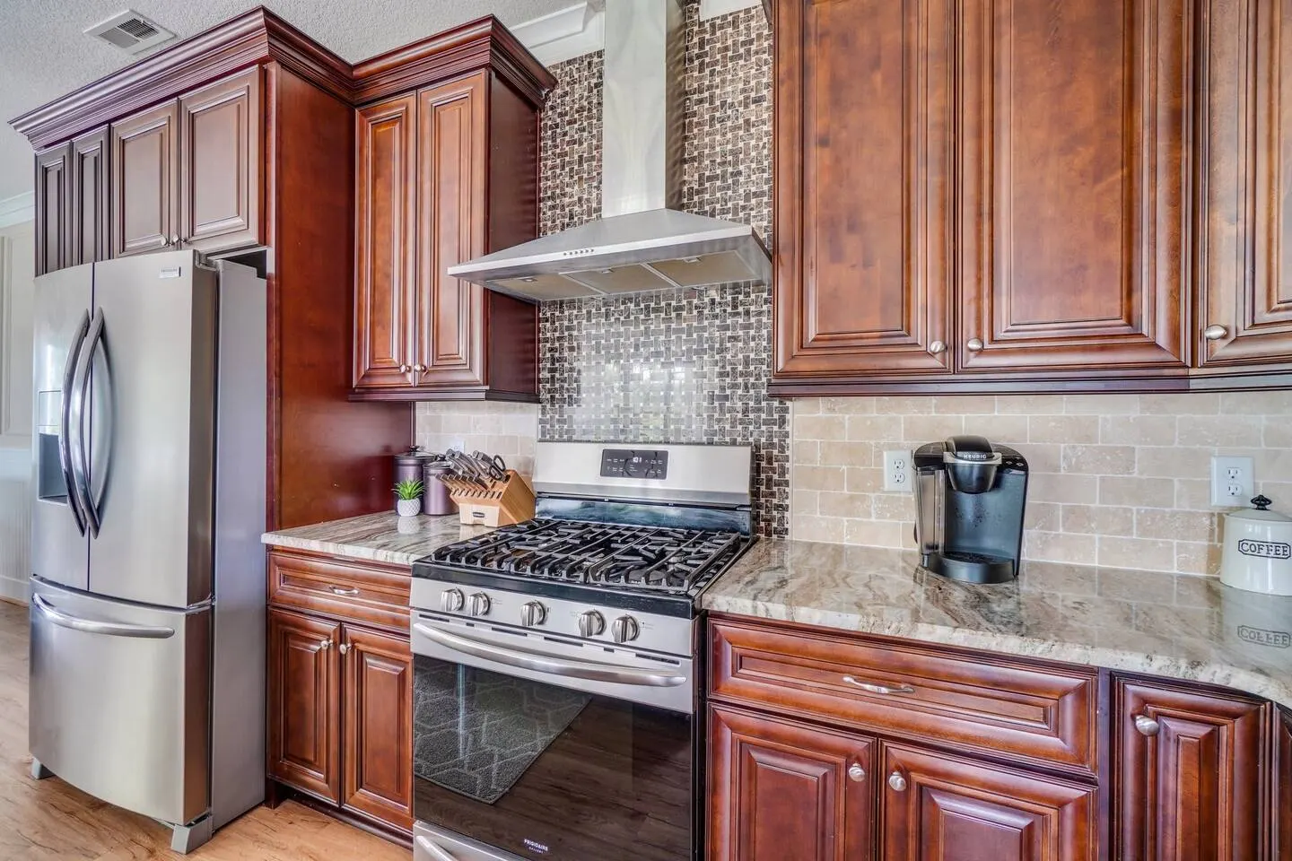 Willoughby Beach 4BR Home Sleeps 8 14