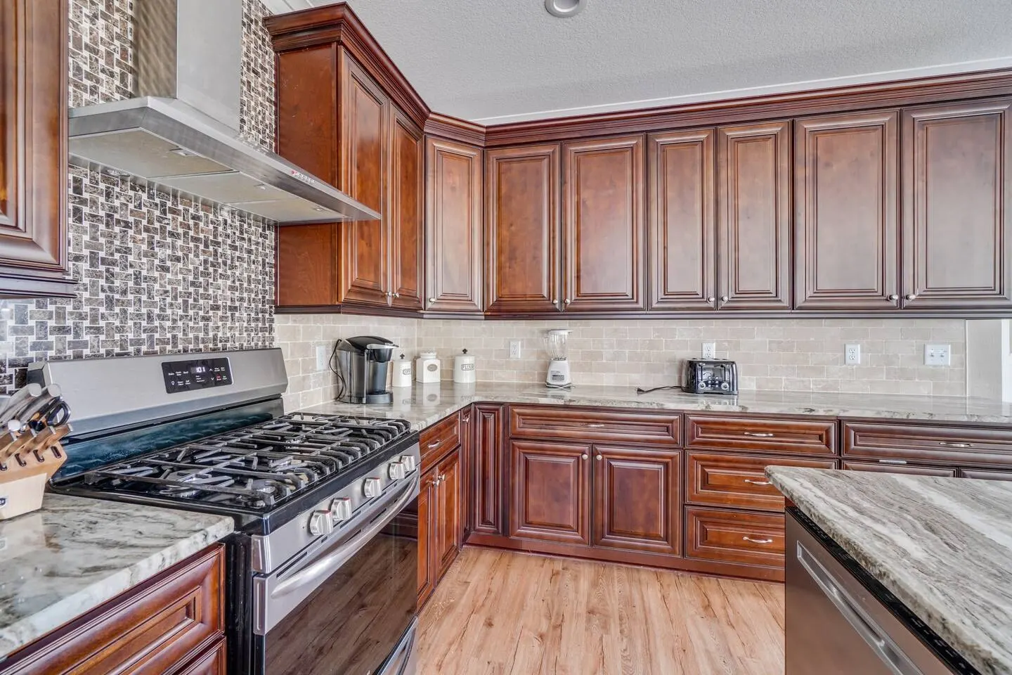 Willoughby Beach 4BR Home Sleeps 8 15