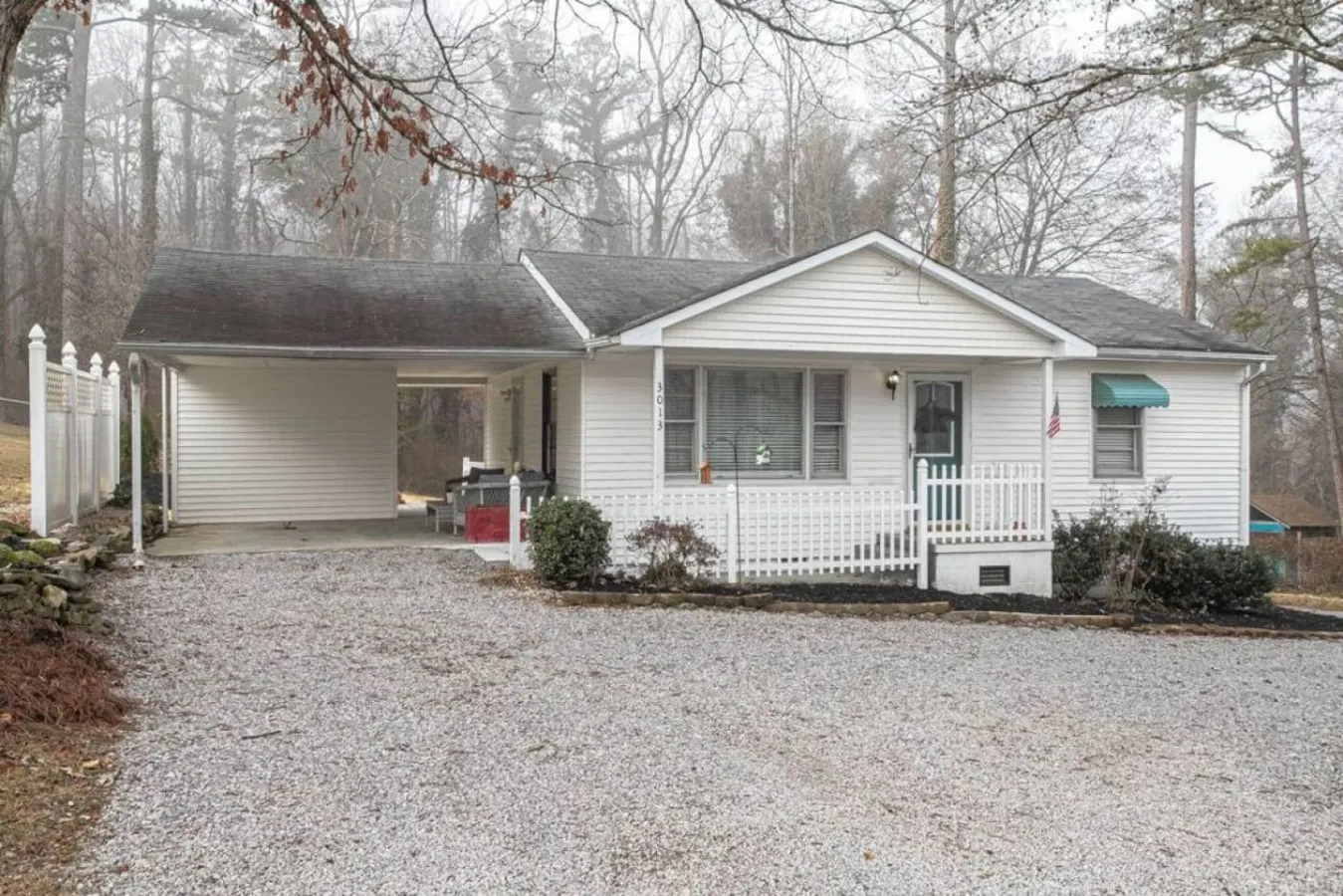 Charming West Knox Cottage w/ Carport & Patio 12