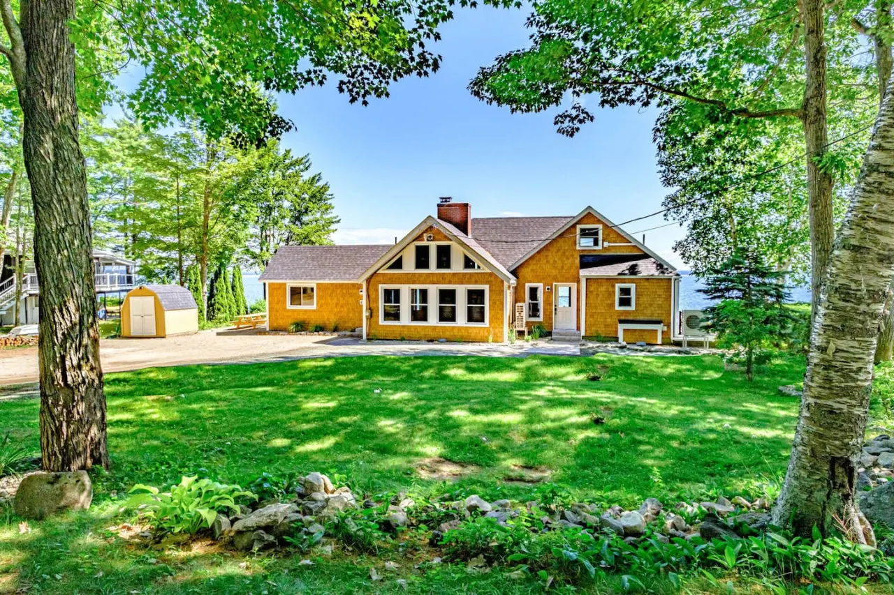Sebago Sunrise- Luxury Lakefront on Sebago - dock/mooring+ kayaks