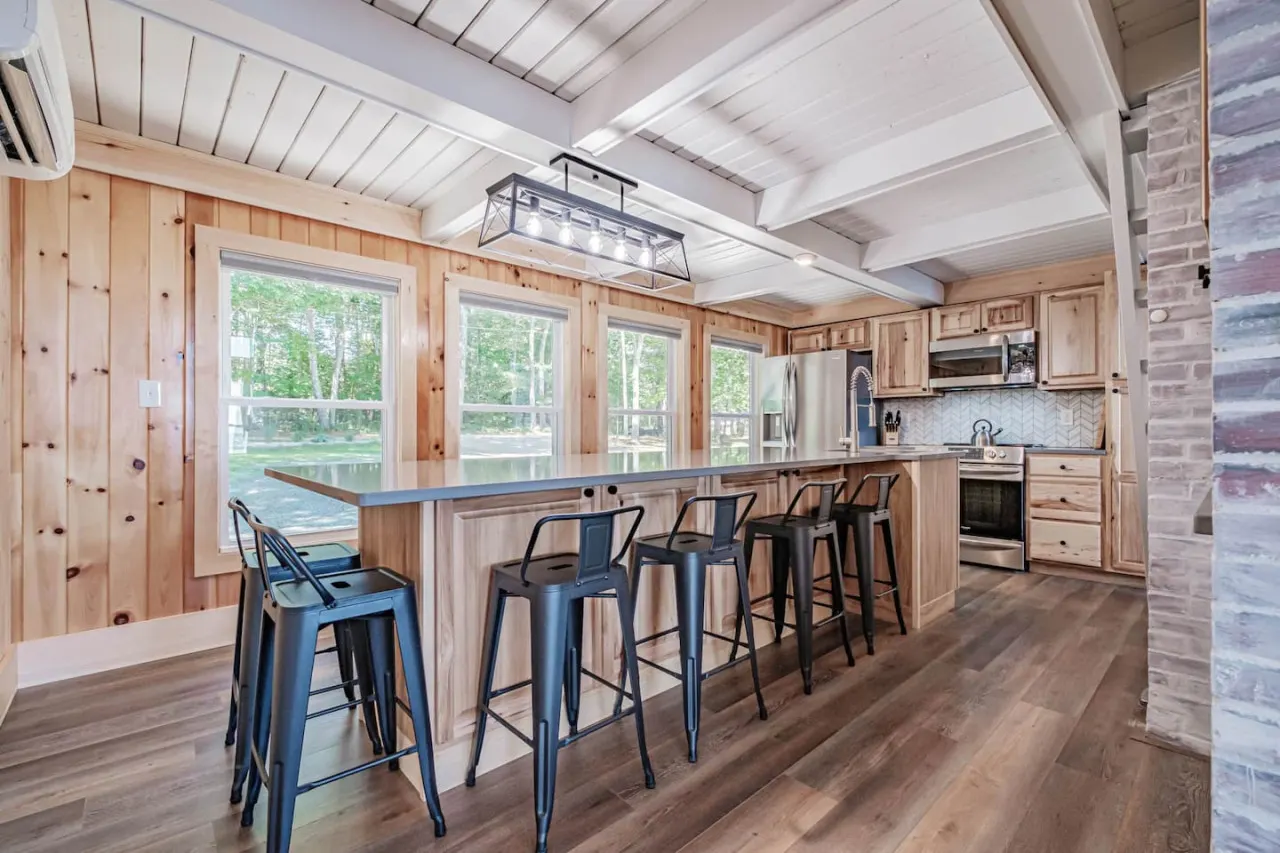 Sebago Sunrise- Luxury Lakefront on Sebago - dock/mooring+ kayaks 4