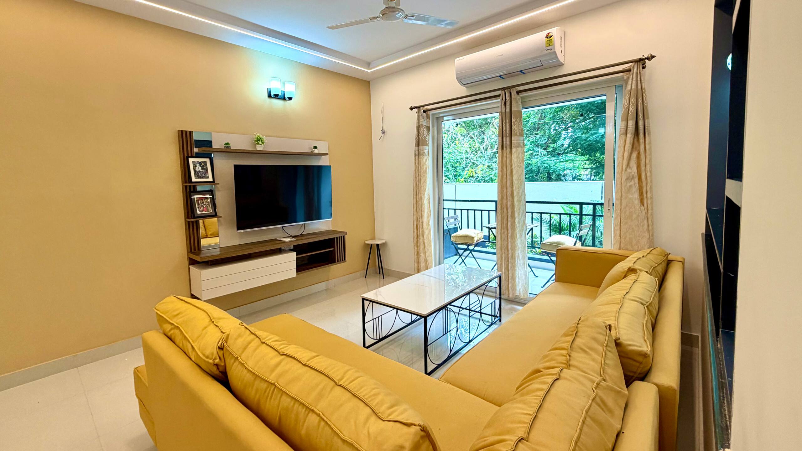 Ahaana by Akaya Collective | 2 BHK | Pool | Beach 7