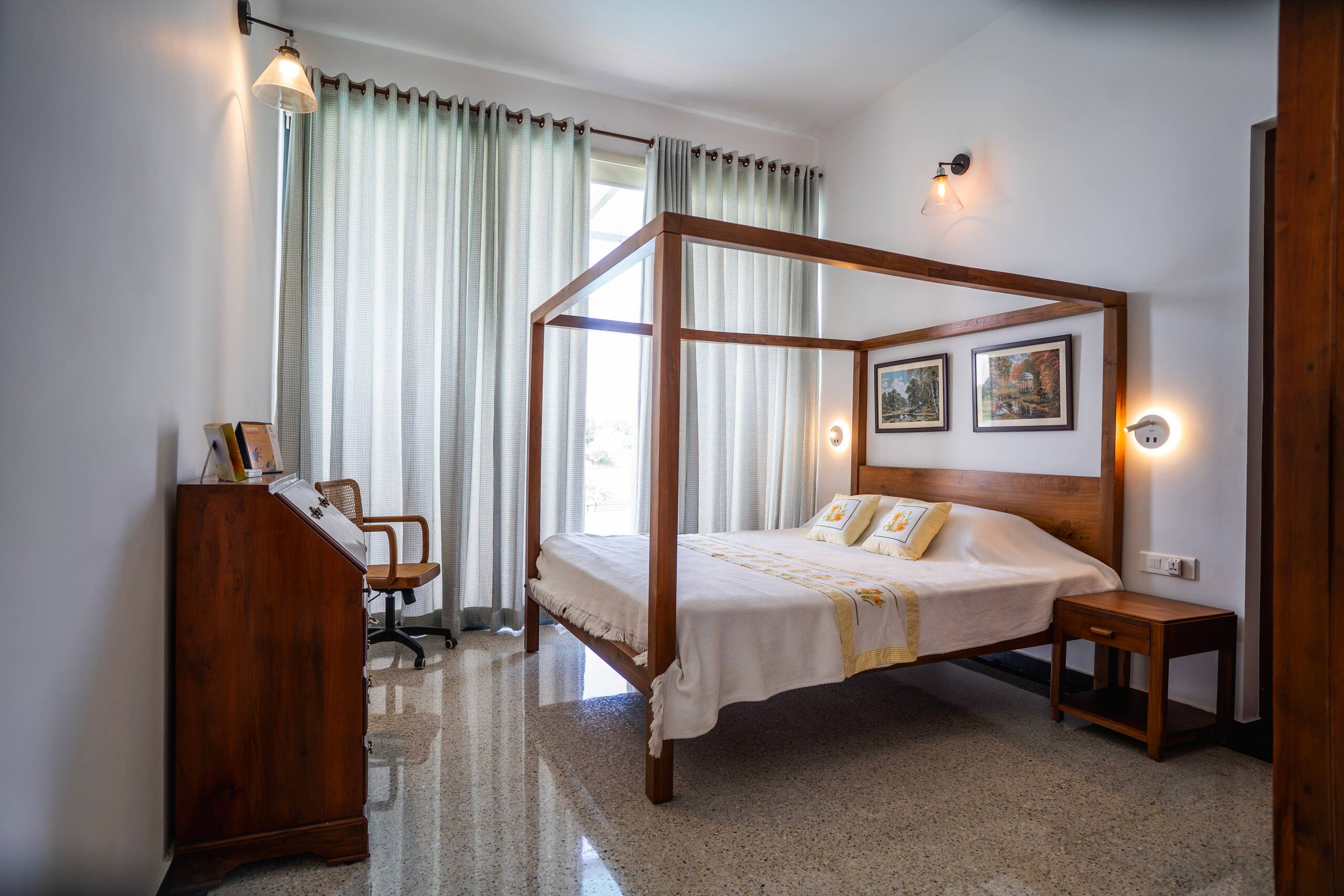 Poetry – A Tranquil Riverfront Villa by Granary 3