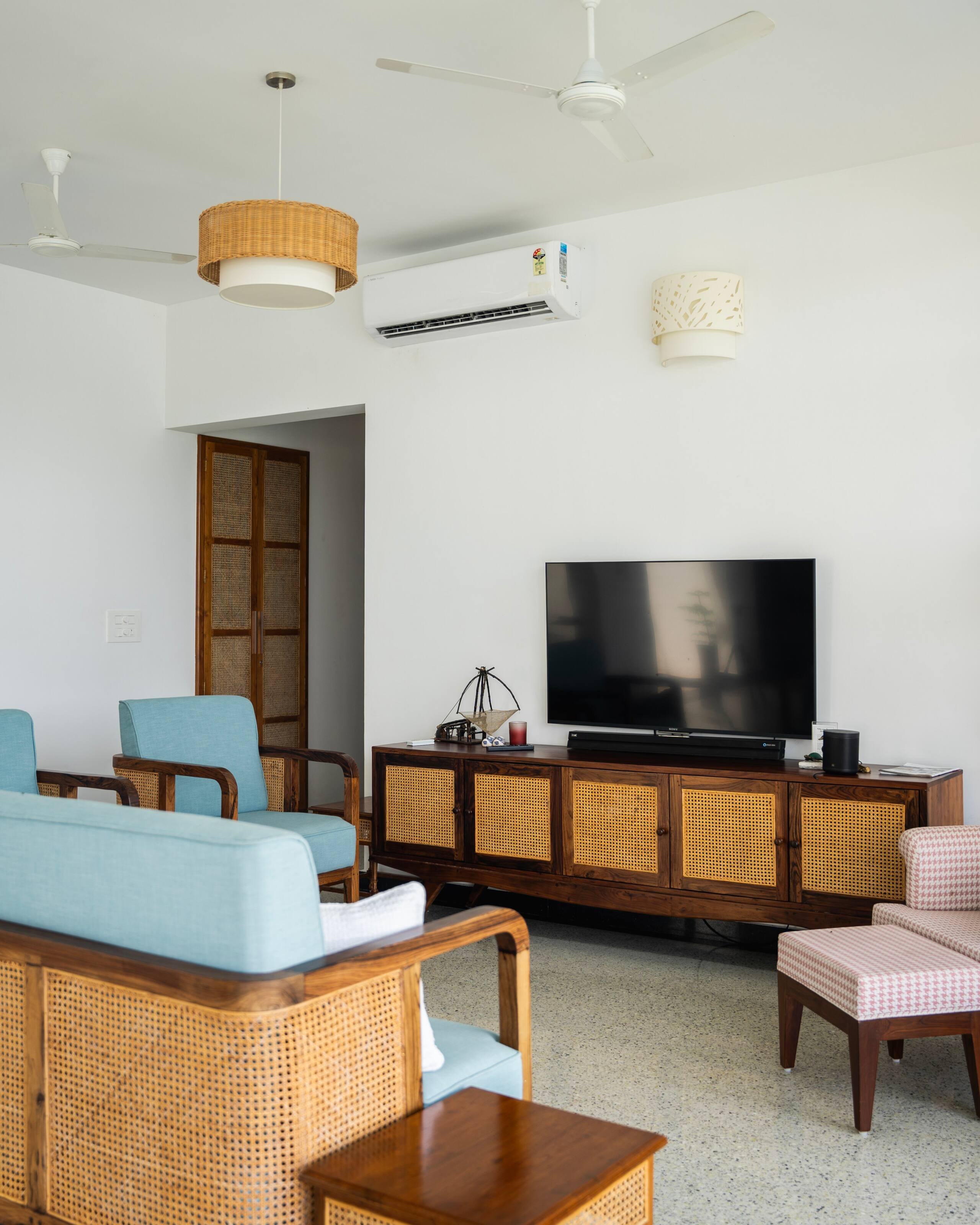 Poetry – A Tranquil Riverfront Villa by Granary 14