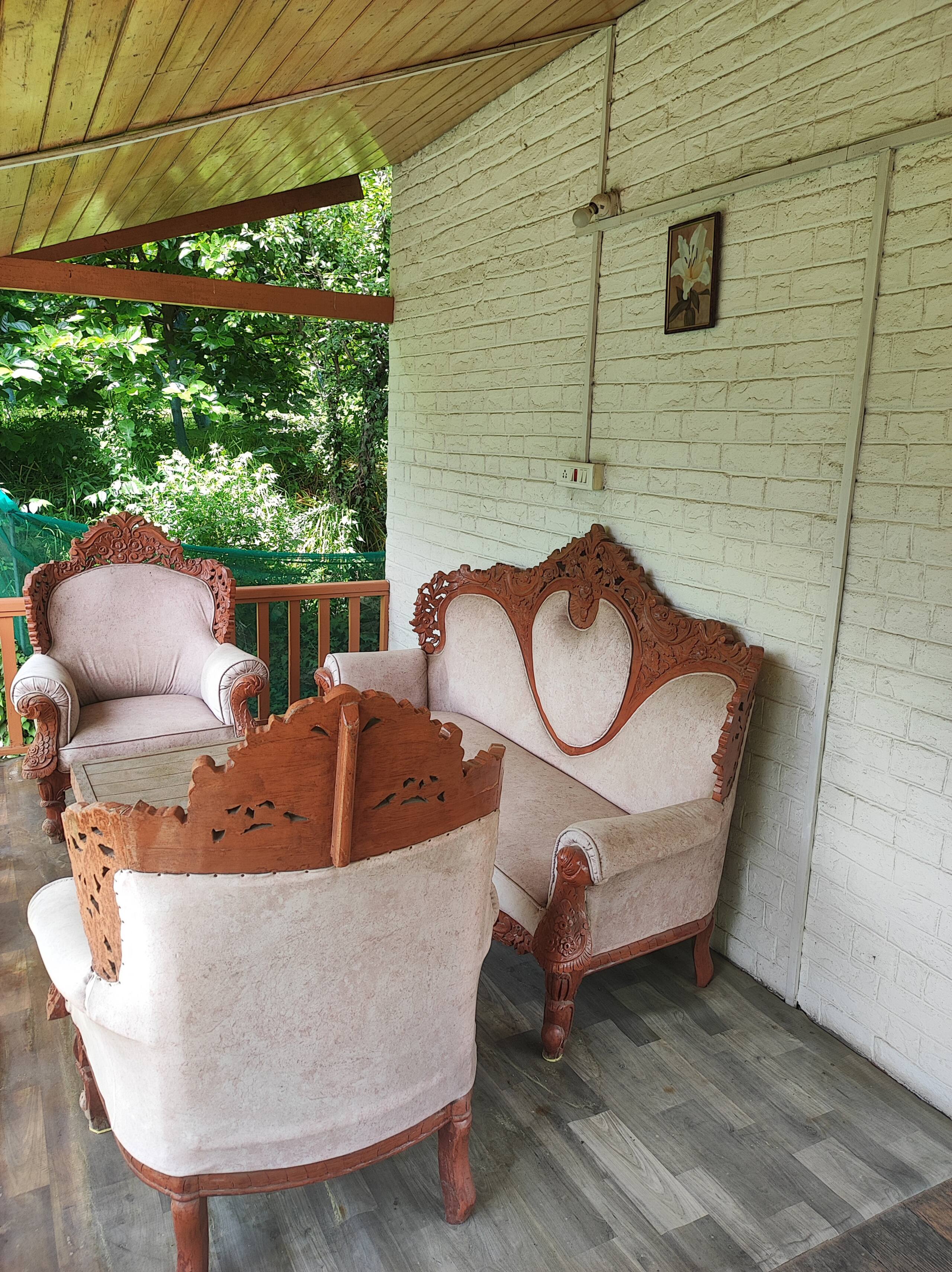 Ojas Wooden Cottages 10