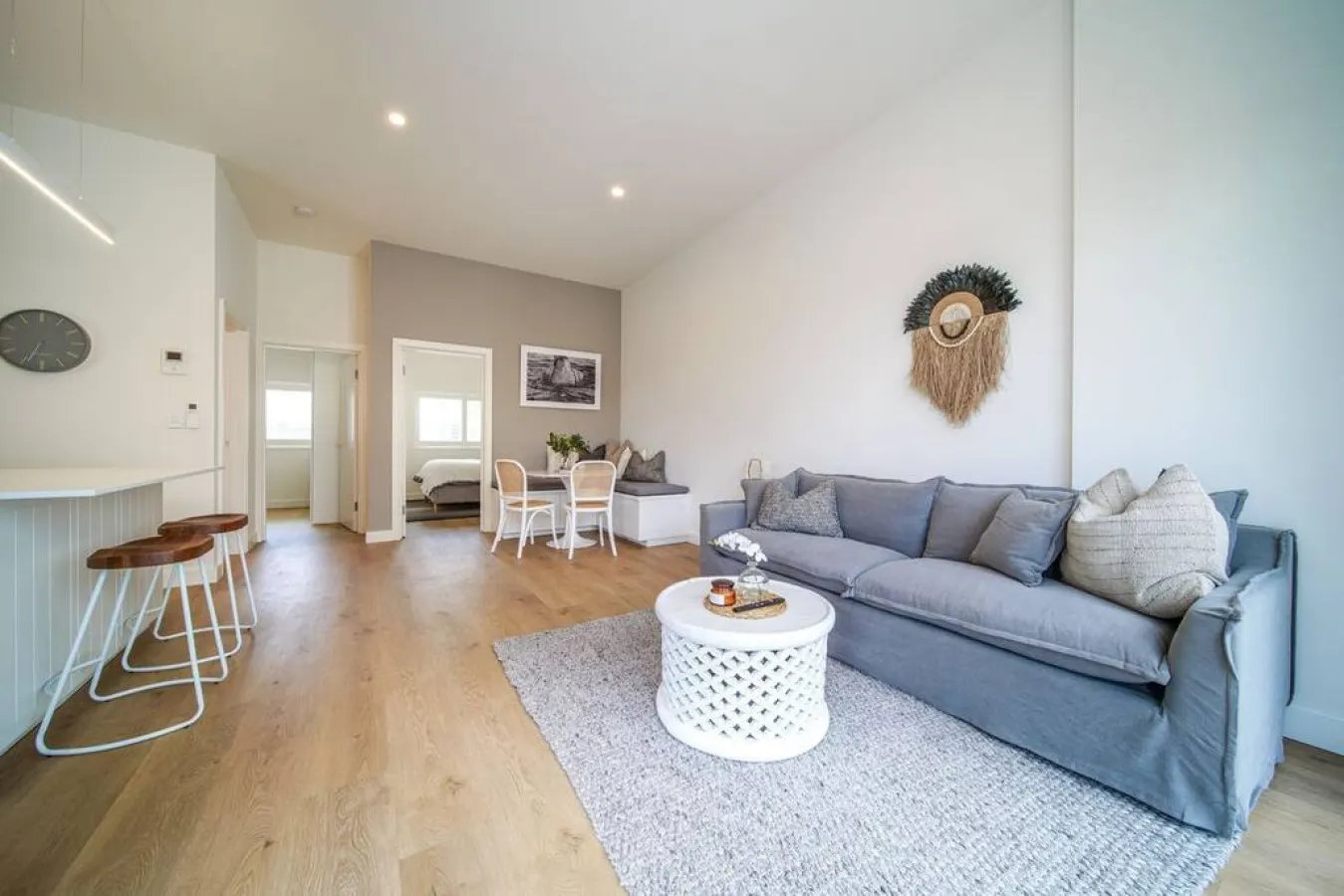 The Retreat—Coastal Haven between City & Sea
