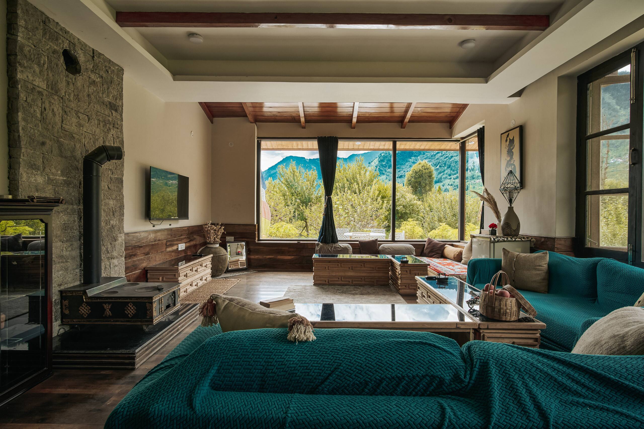 Kaizen Luxe : 6BR Japanese-Style Villa in Manali. — photo 2