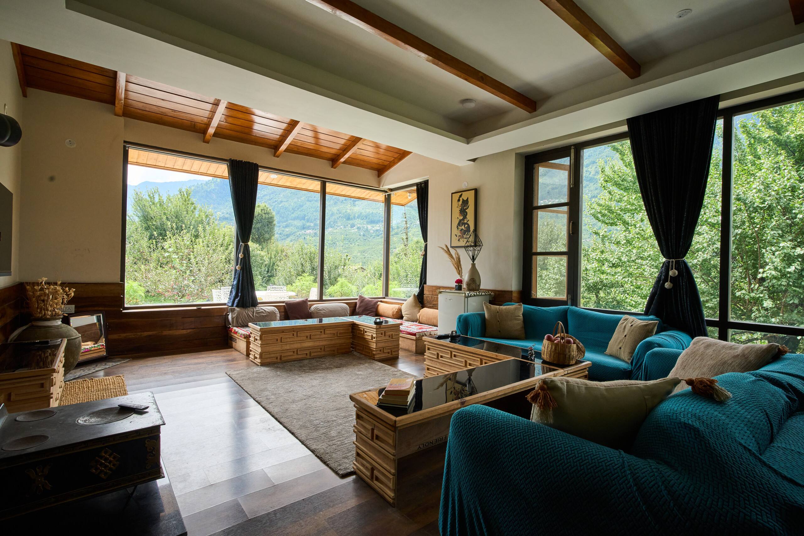 Kaizen Luxe : 6BR Japanese-Style Villa in Manali. 8