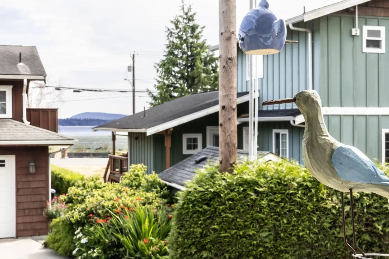 Birch Bay Cottage: Deck, Firepit, 1 Block to Beach — photo 2
