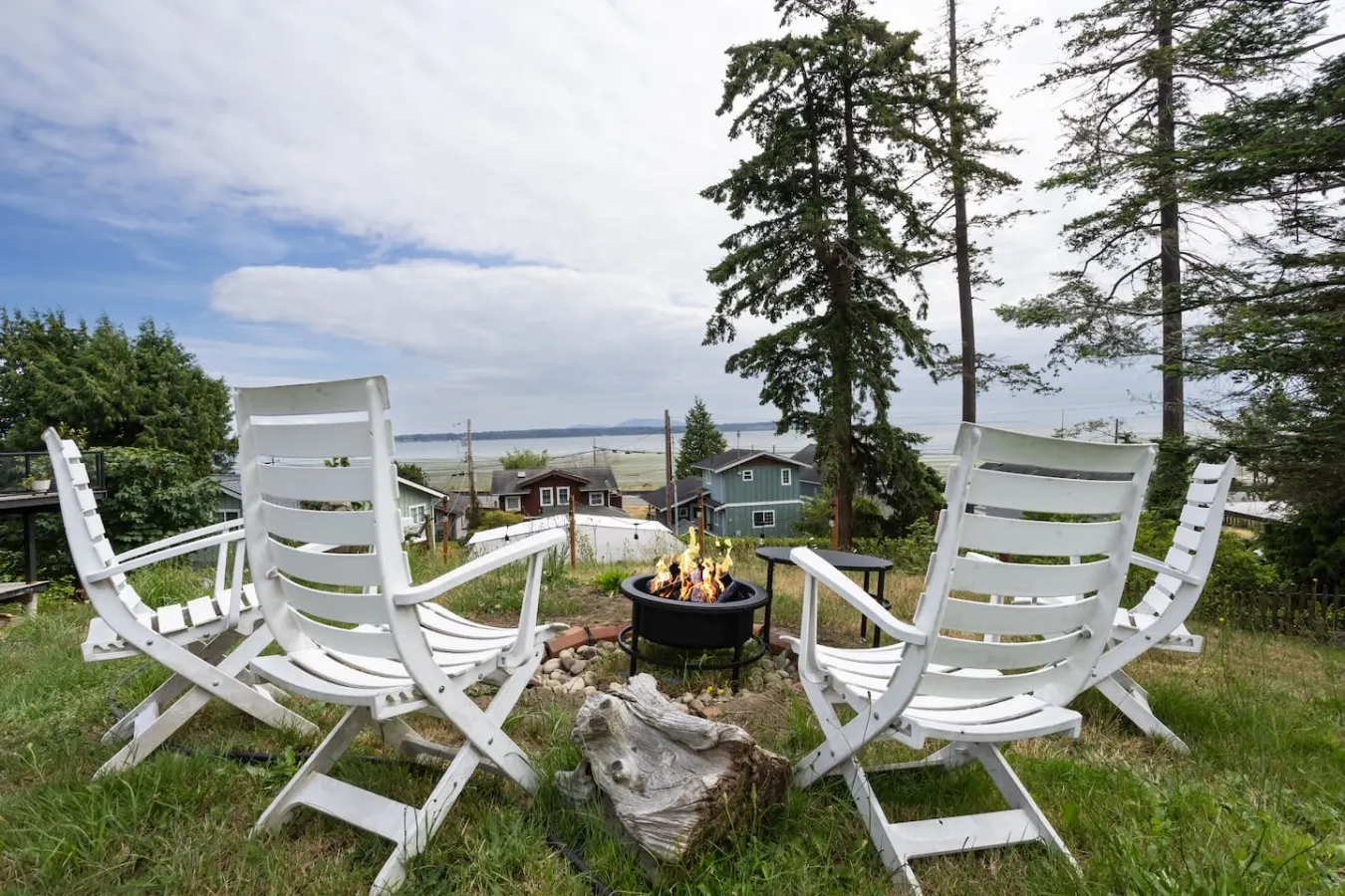Birch Bay Cottage: Deck, Firepit, 1 Block to Beach — photo 3