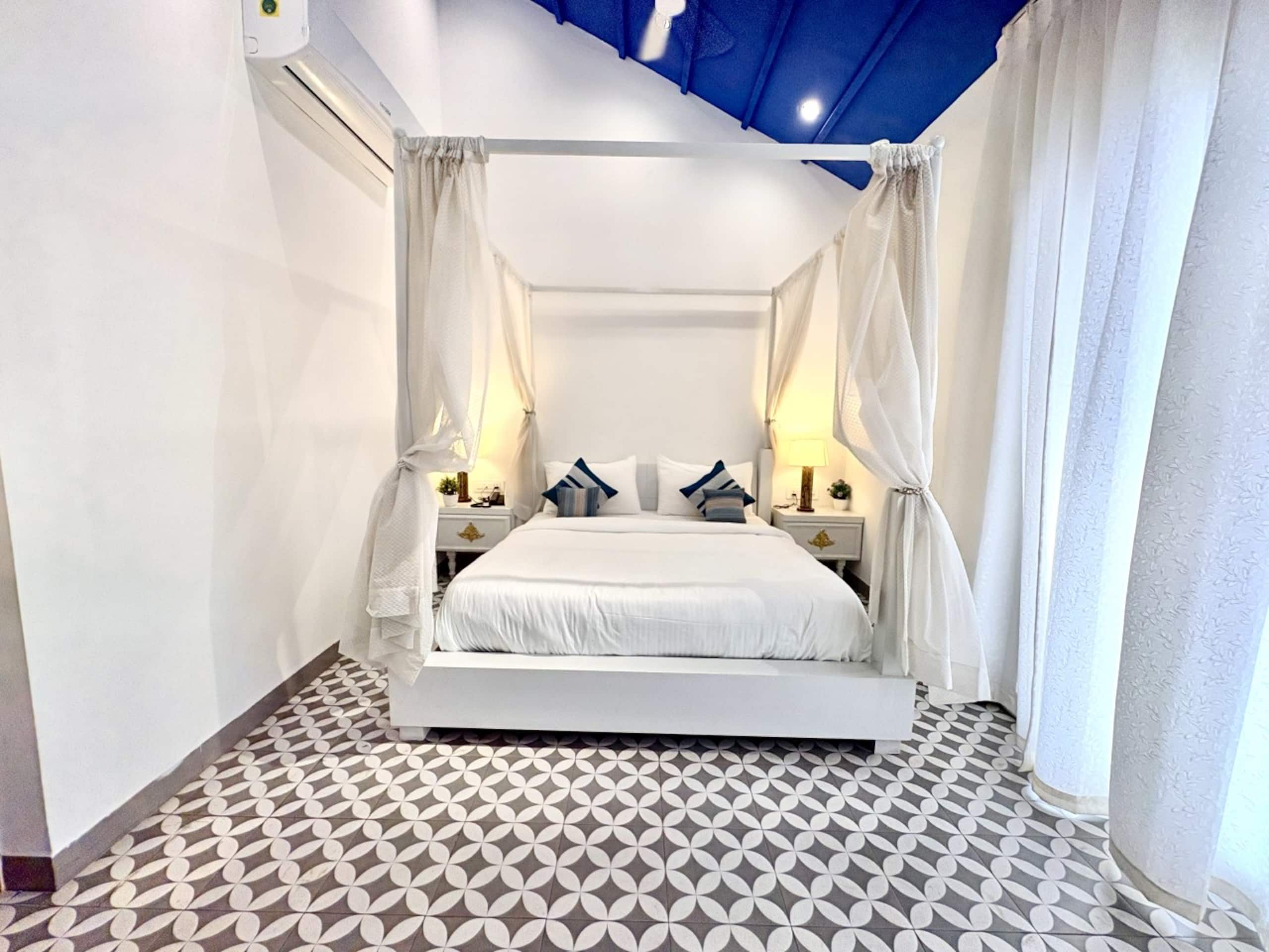 Feel Goa | 6BR Private Pool Villa | 200m to Beach 21