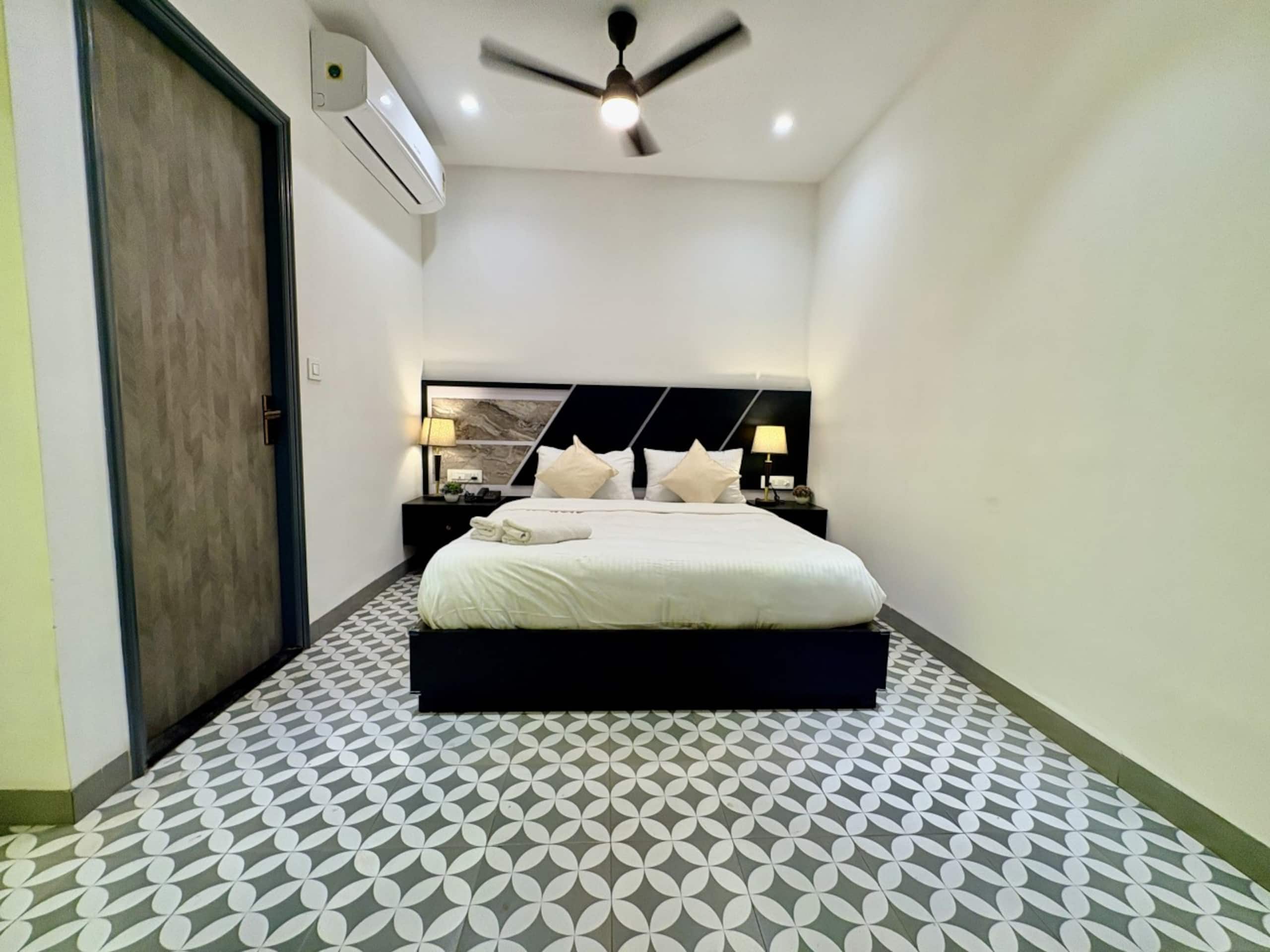 Feel Goa | 6BR Private Pool Villa | 200m to Beach 22