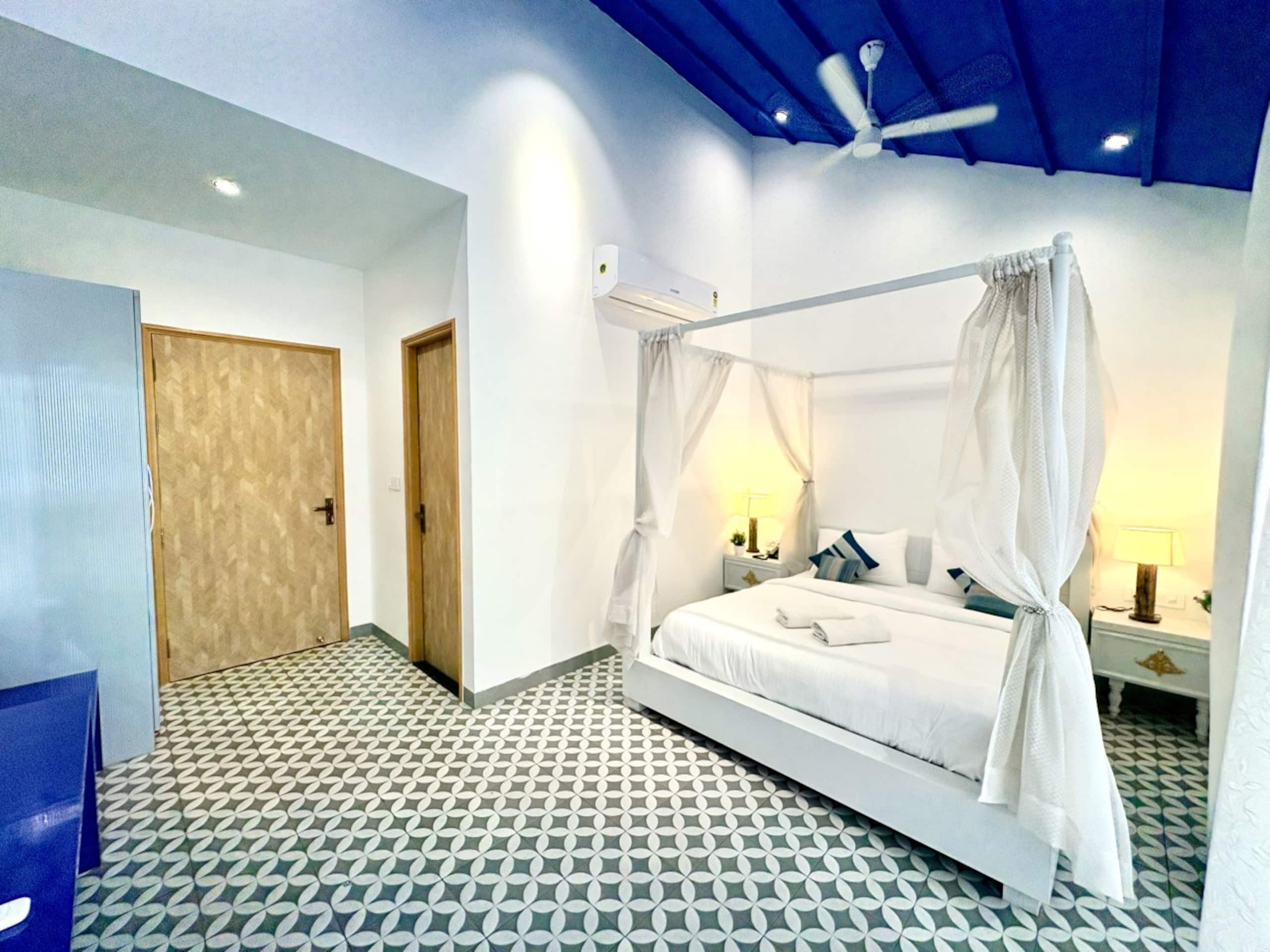 Feel Goa | 6BR Private Pool Villa | 200m to Beach 25