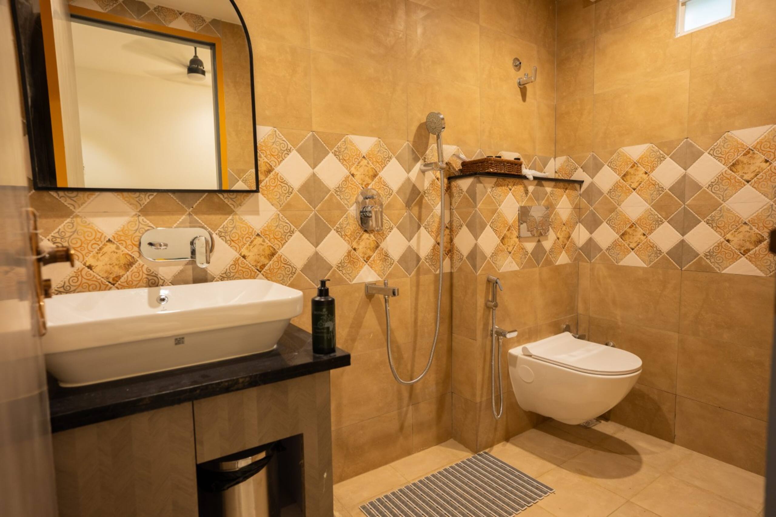 Feel Goa | 6BR Private Pool Villa | 200m to Beach 30