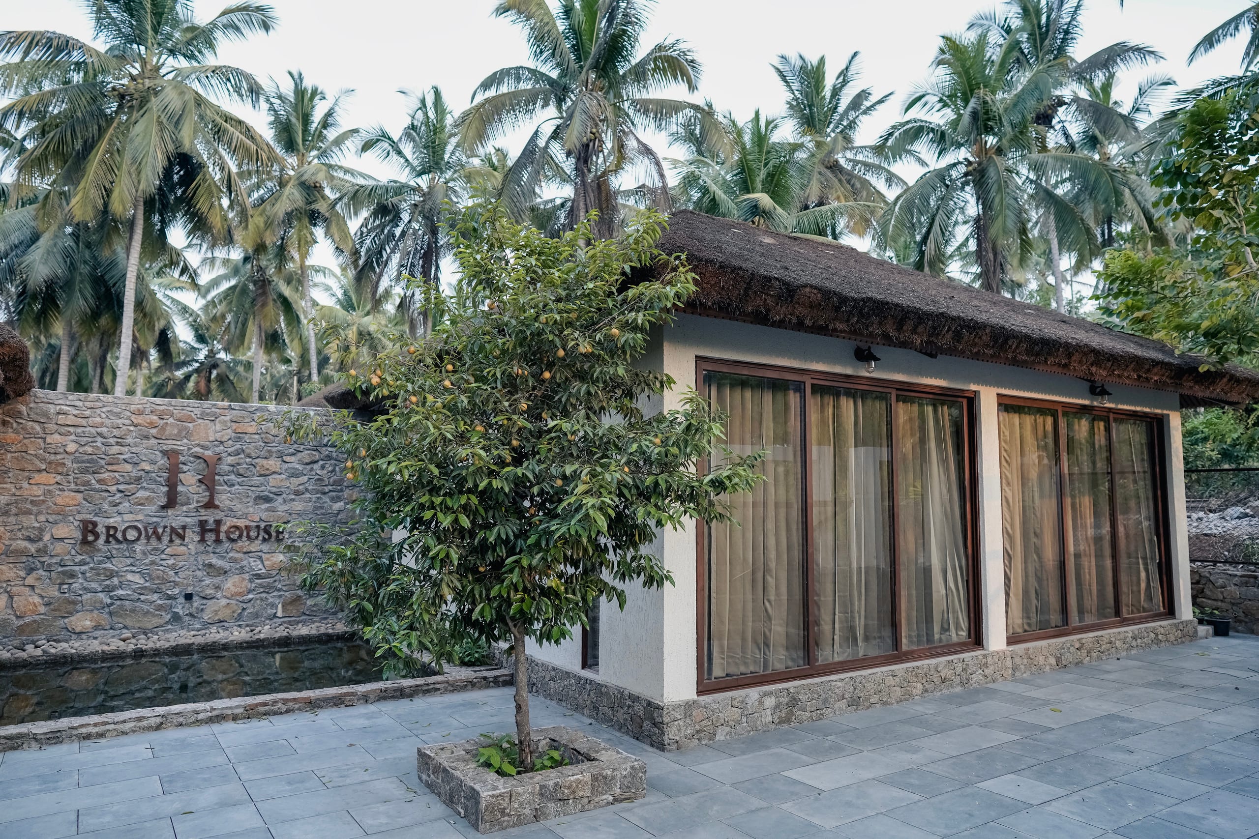 Brown House, Private Pool Villa 9