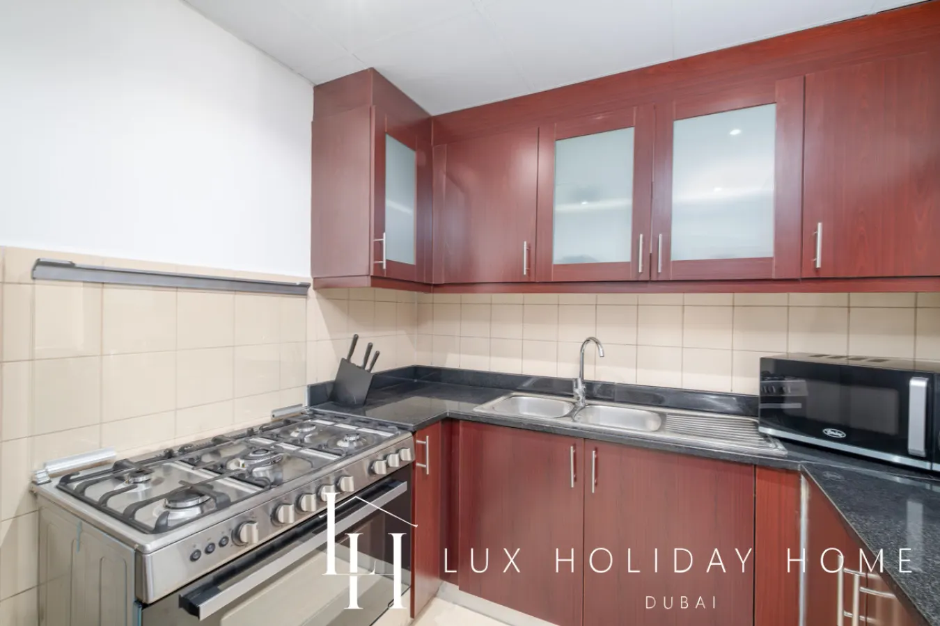 LUX The Murjan Sea View Suite 2 13