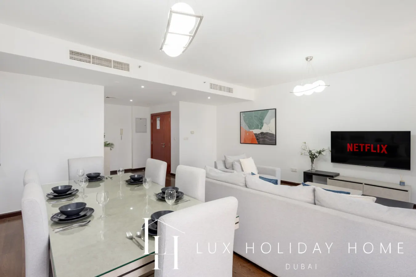 LUX The Murjan Sea View Suite 2 14